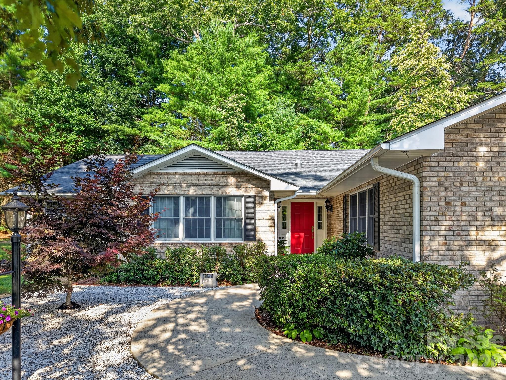 3rd image of 227 Sean Wy, Hendersonville, NC 28792 | MLS# 4405713