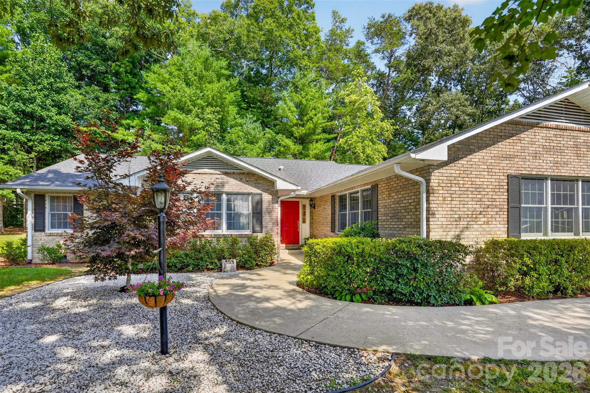 2nd image of 227 Sean Wy, Hendersonville, NC 28792 | MLS# 4405713