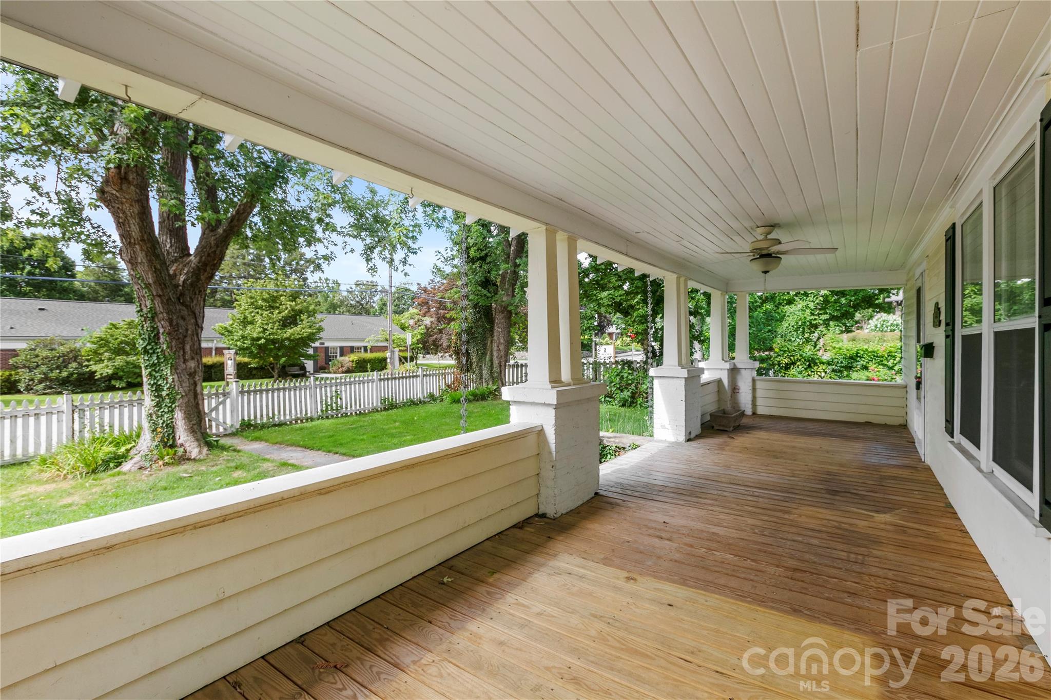 5th image of 729 5Th Ave W, Hendersonville, NC 28739 | MLS# 4405722