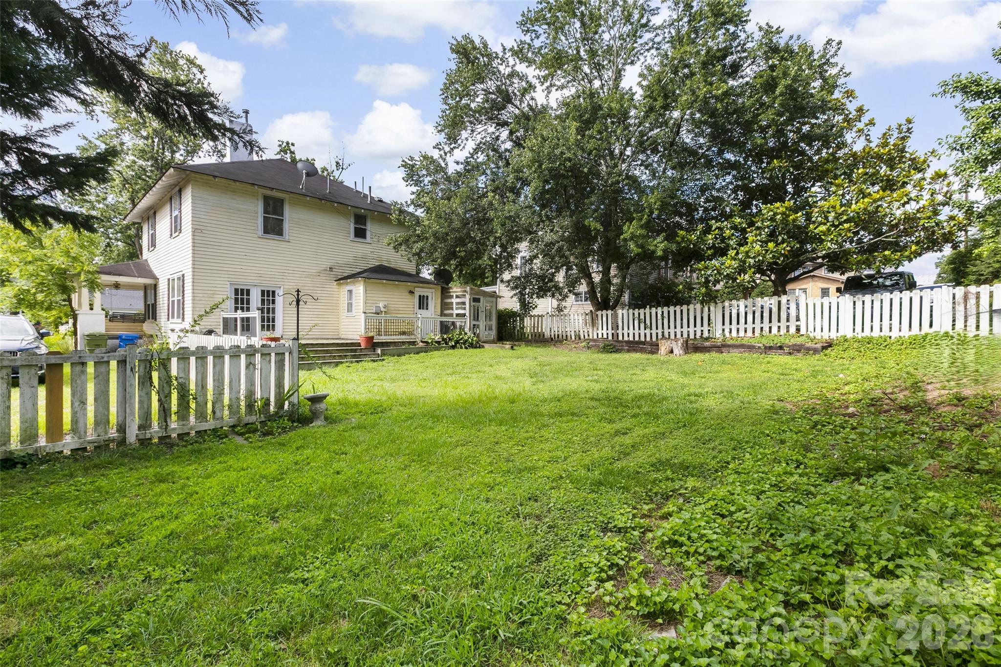 32nd image of 729 5th Ave W, Hendersonville, NC 28739 | MLS# 4405722