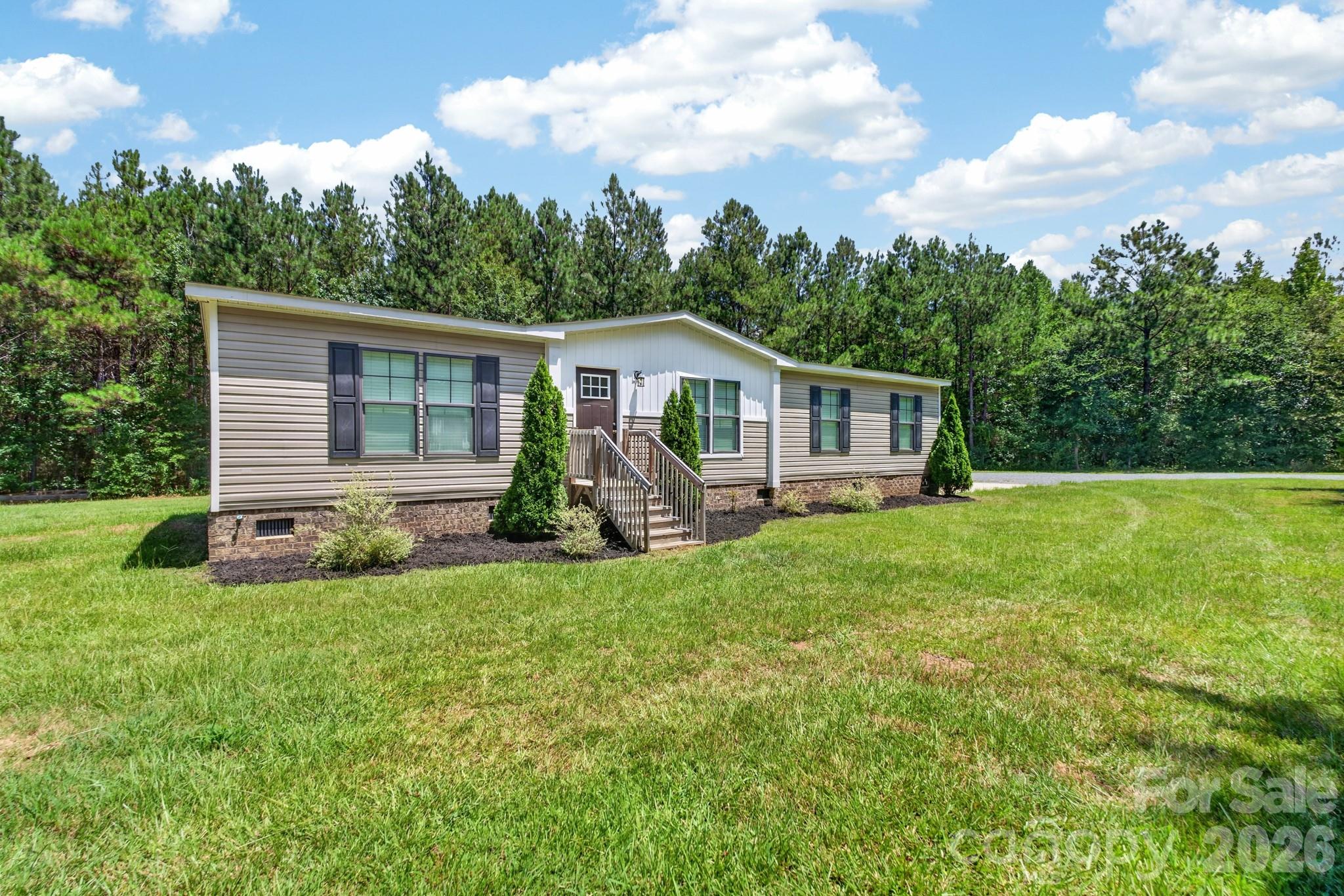 Homes for sale in Fort Lawn, SC | 609 Edwards Rd, Fort Lawn, SC 29714 | MLS# 4405832