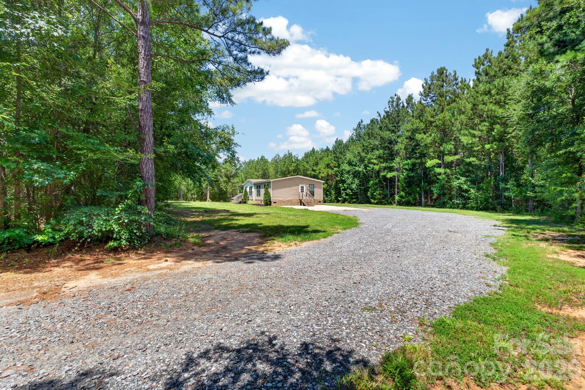 Homes for sale in Fort Lawn, SC | 609 Edwards Rd, Fort Lawn, SC 29714 | MLS# 4405832