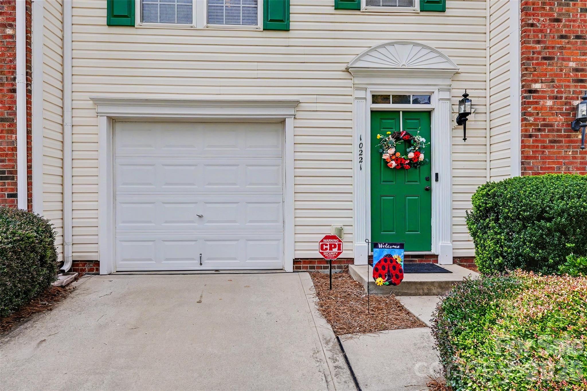 2nd image of 10221 Garrett Grigg Rd, Charlotte, NC 28262 | MLS# 4405868