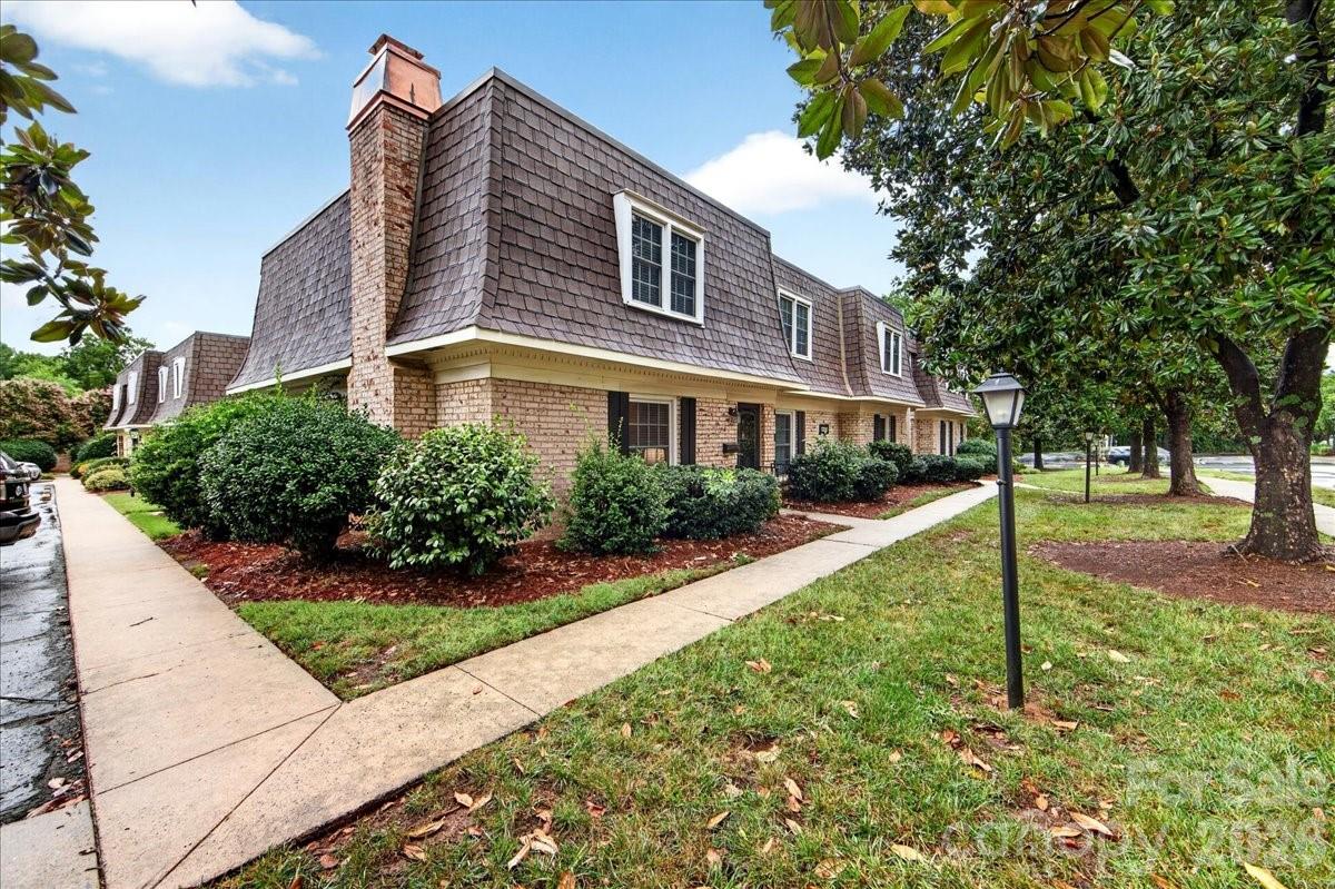 4th image of 1700 Roxborough Rd #A, Charlotte, NC 28211 | MLS# 4405926