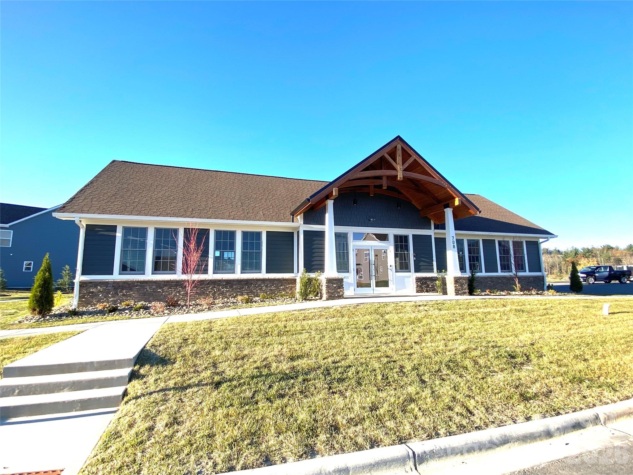 48th image of 23 Silverthorne Ct, Hendersonville, NC 28792 | MLS# 4406094
