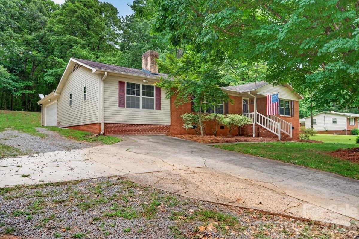 3rd image of 101 N Main St, Mount Pleasant, NC 28124 | MLS# 4406120