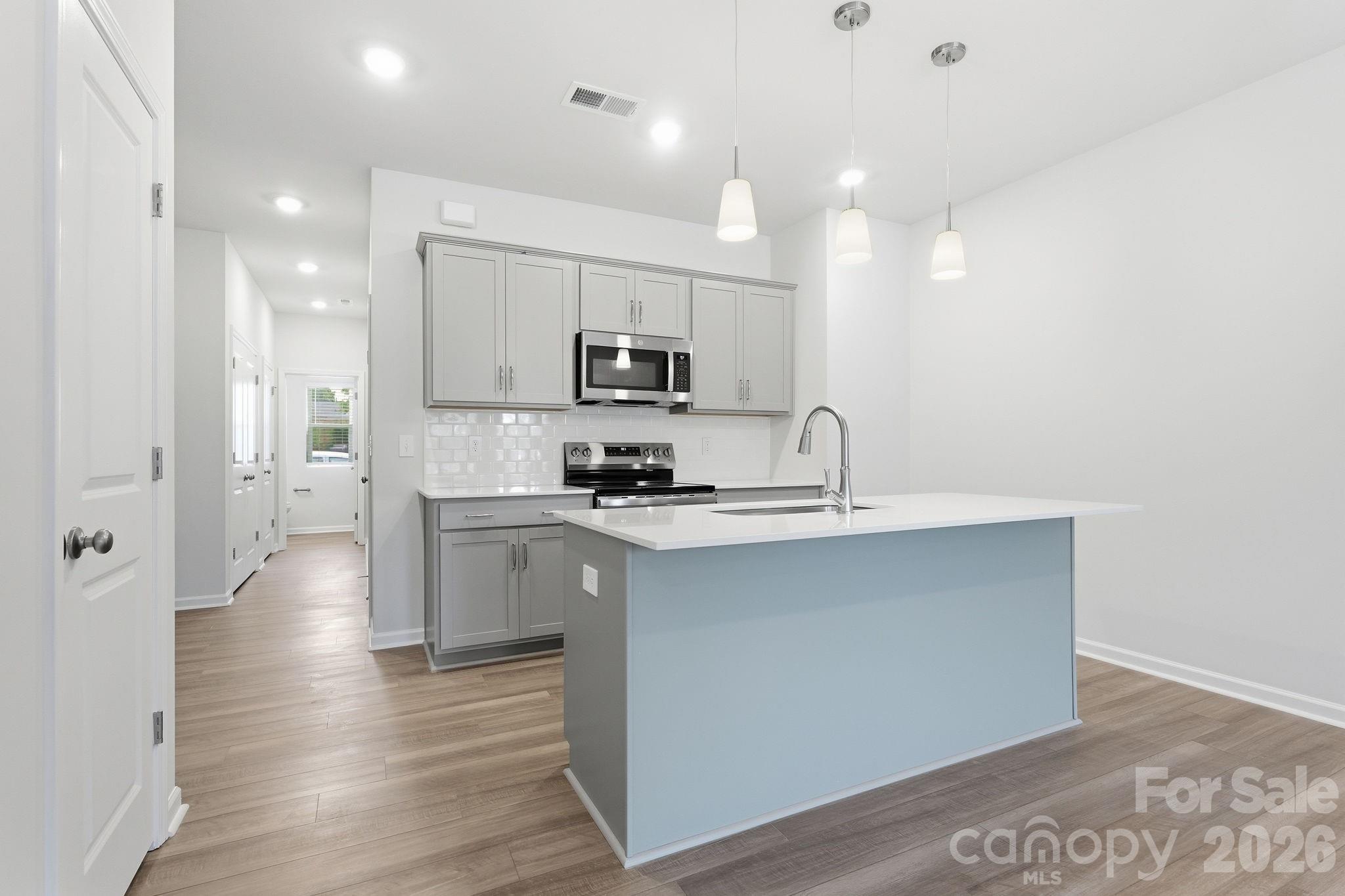 4th image of 4614 Lakeview Rd, Charlotte, NC 28216 | MLS# 4406194