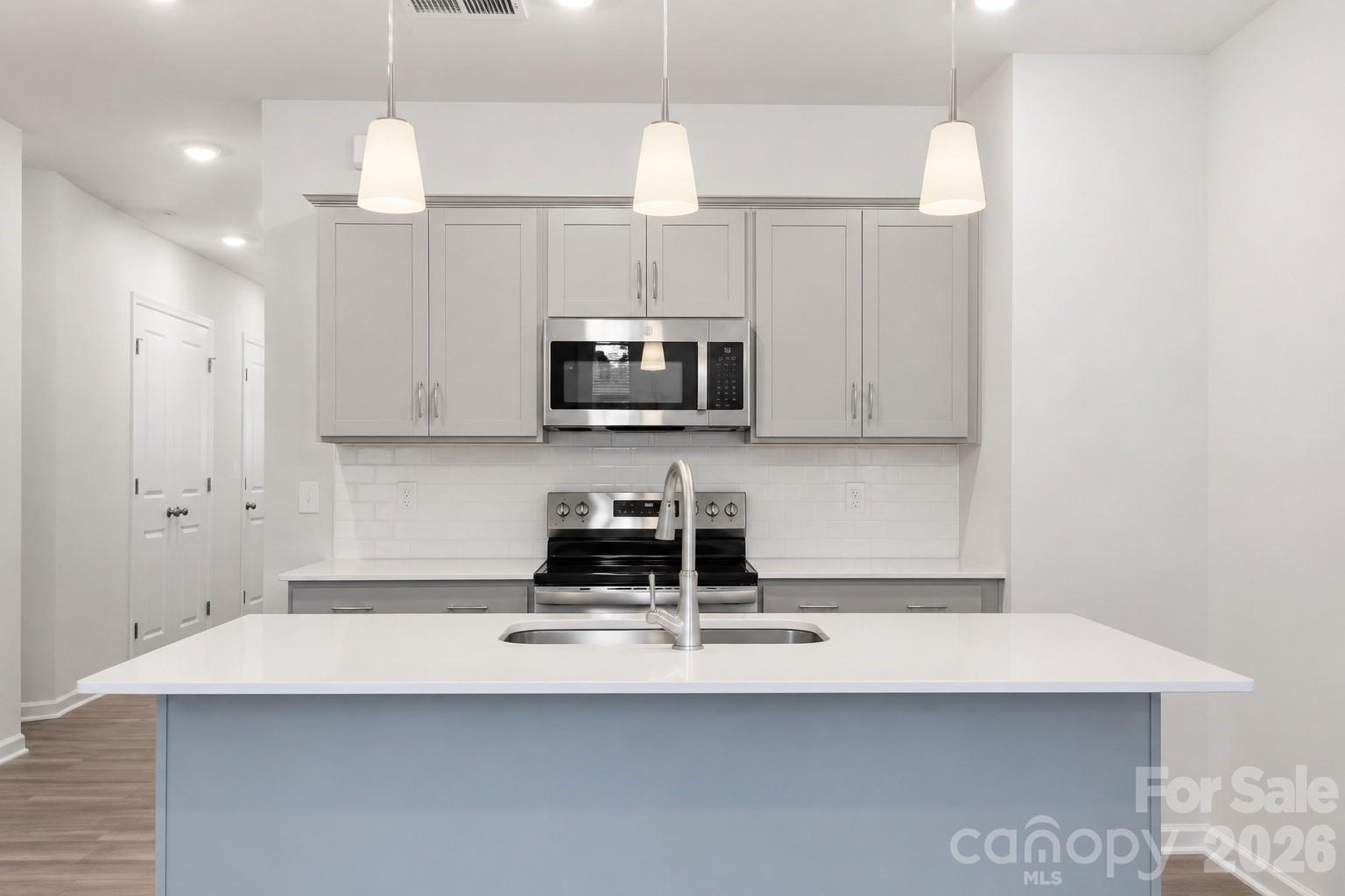 3rd image of 4614 Lakeview Rd, Charlotte, NC 28216 | MLS# 4406194