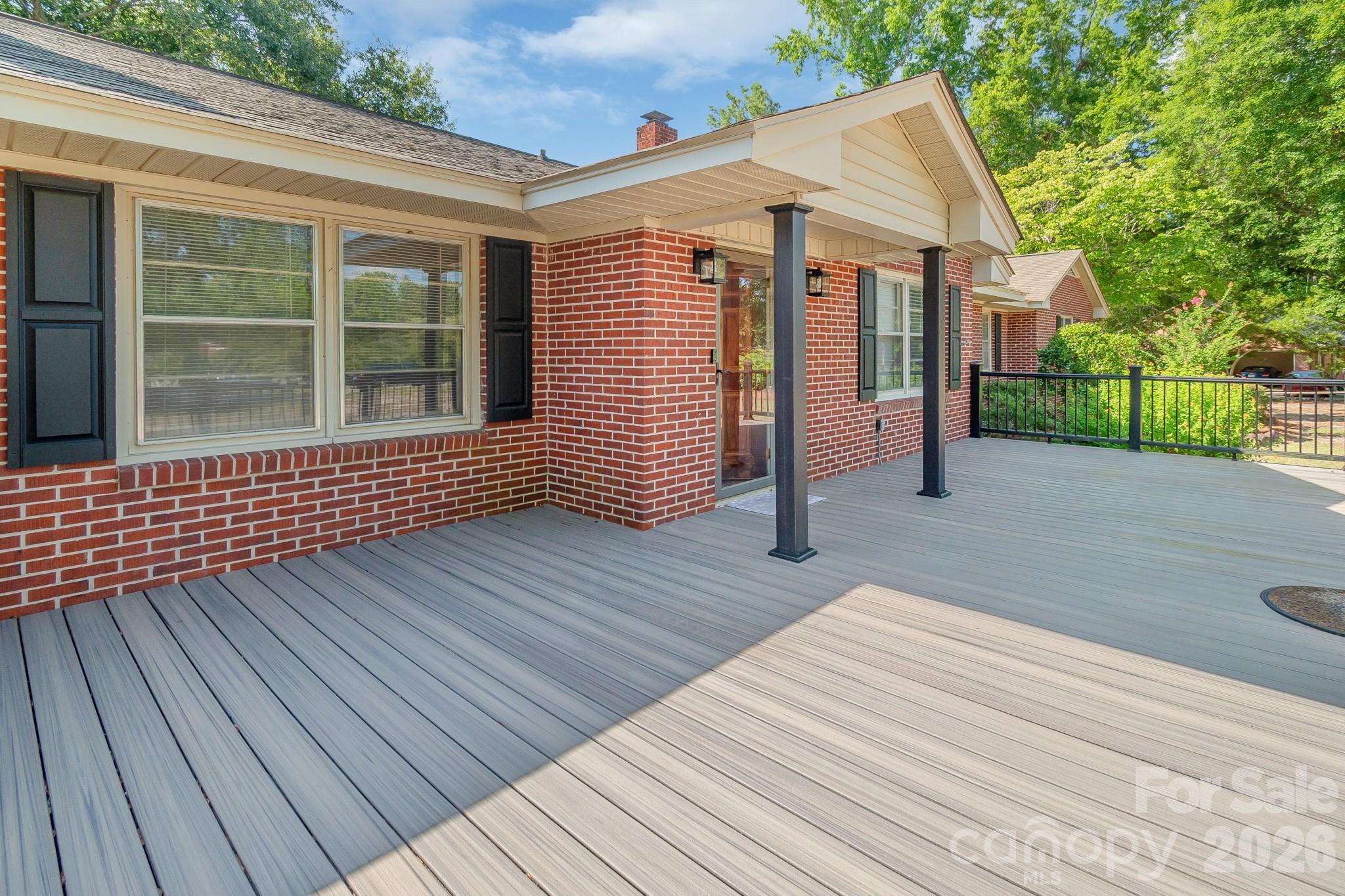 3rd image of 207 Park Dr, Kershaw, SC 29067 | MLS# 4406292