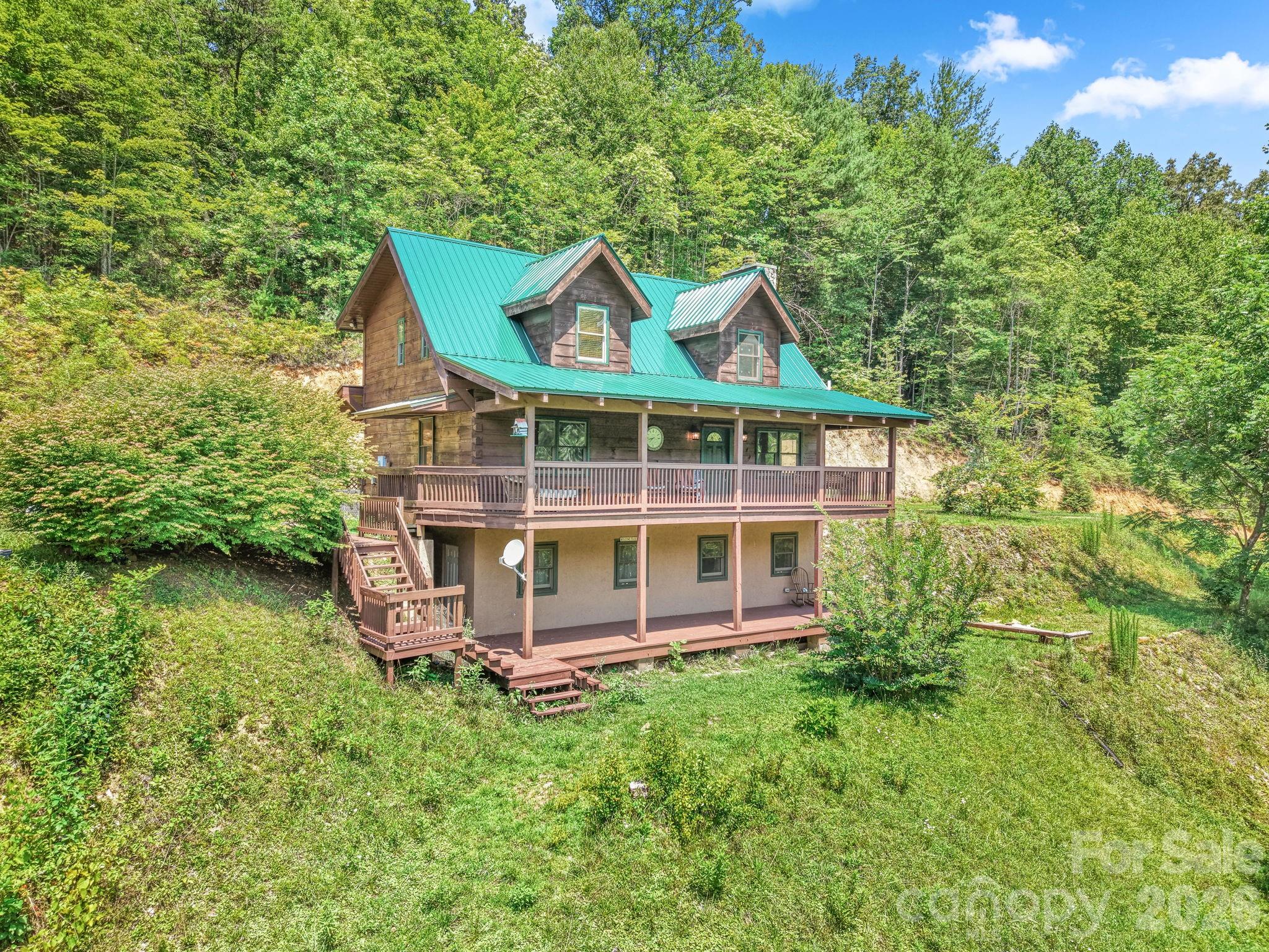 Homes for sale in Bryson City, NC | 2560 Round Hill Rd, Bryson City, NC 28713 | MLS# 4406322