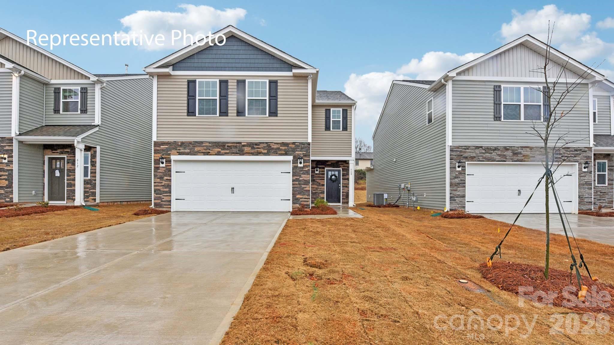1st image of 676 13th Avenue Dr Ne, Hickory, NC 28601 | MLS# 4406360