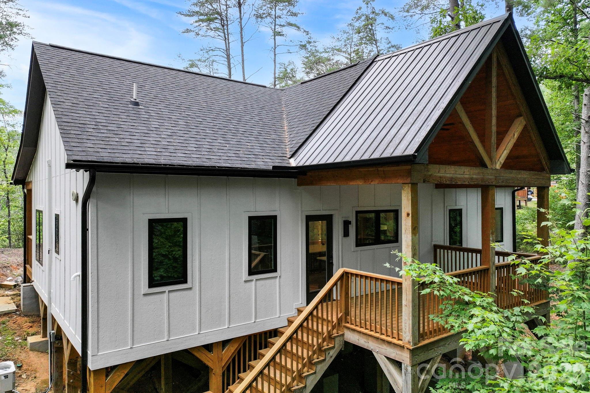 5th image of 338 Hawks Ter, Lake Lure, NC 28746 | MLS# 4406577