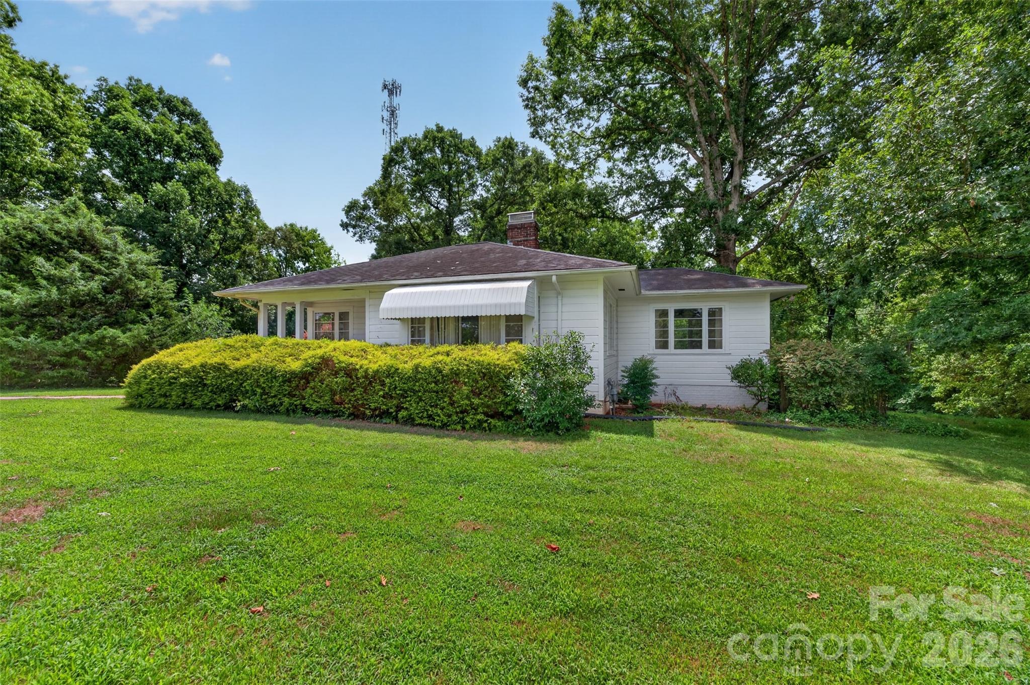 2nd image of 311 33rd Street Dr Se, Hickory, NC 28602 | MLS# 4406647