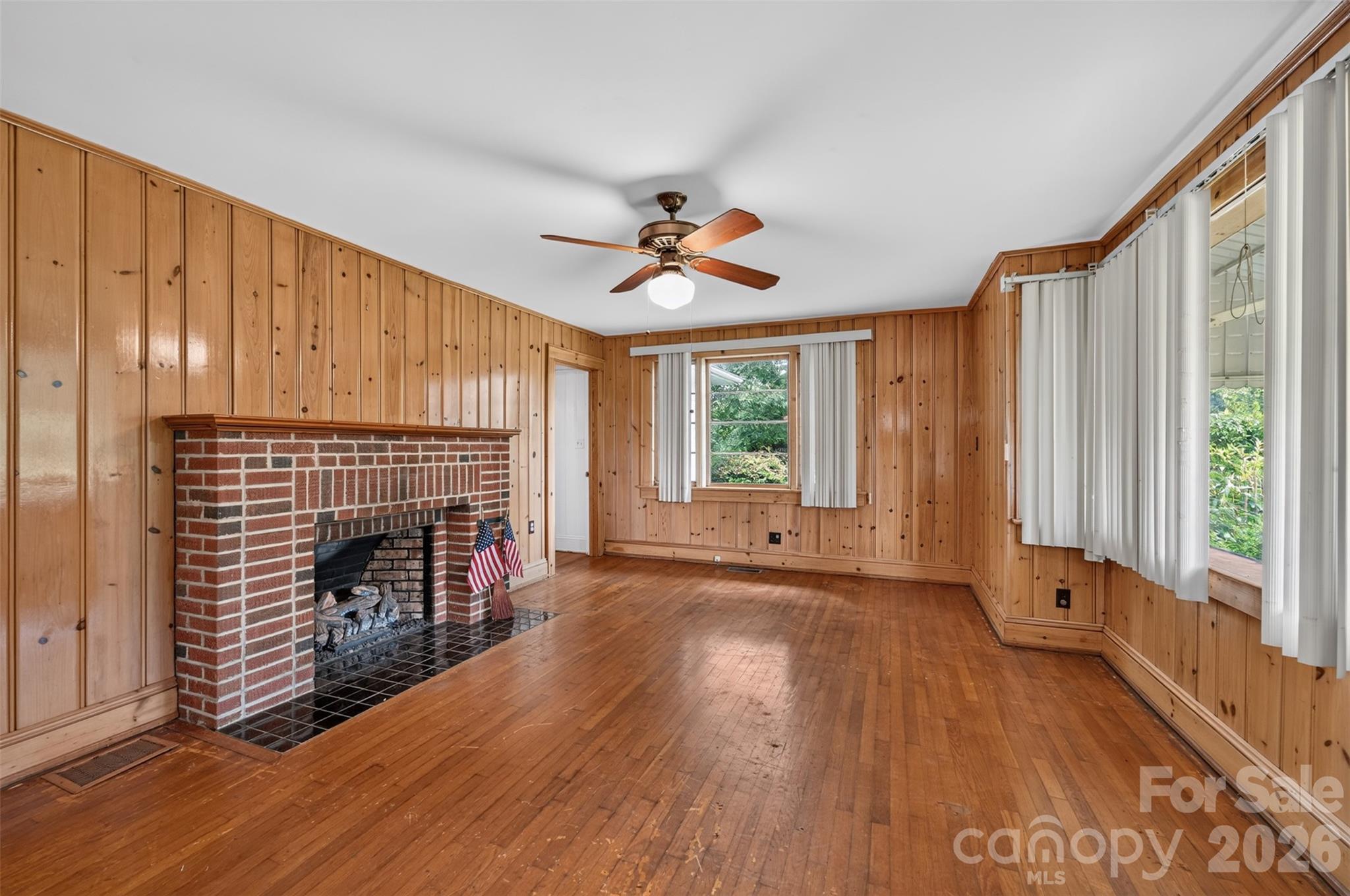 3rd image of 311 33Rd Street Dr Se, Hickory, NC 28602 | MLS# 4406647