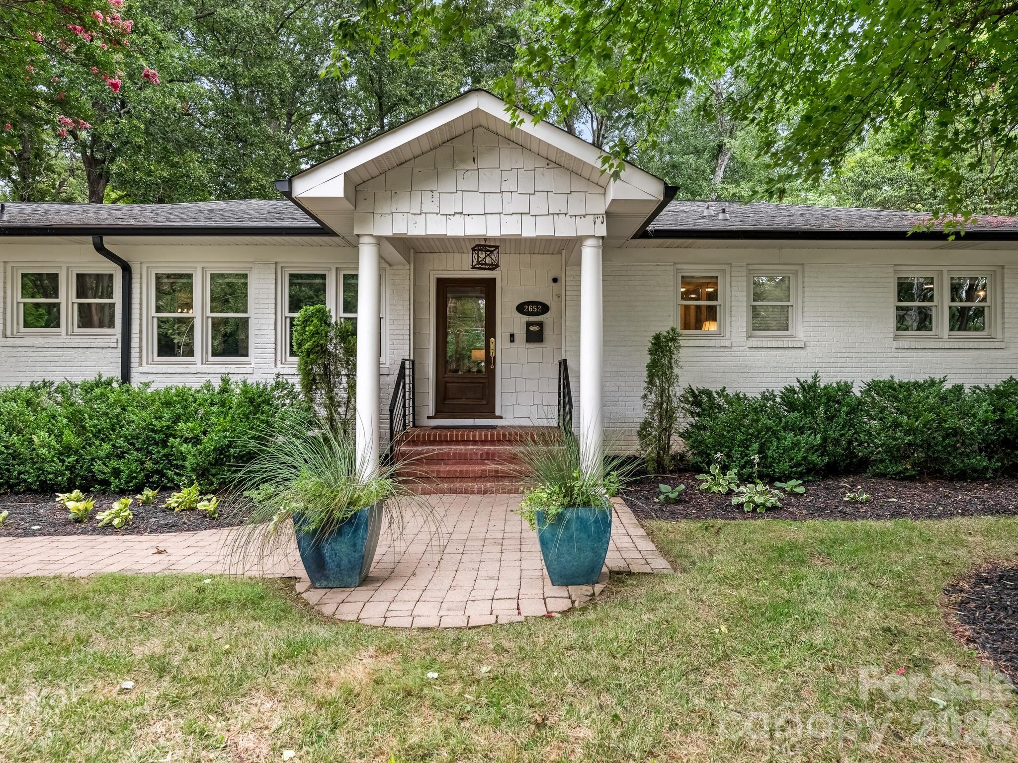 2nd image of 2652 Knollwood Rd, Charlotte, NC 28211 | MLS# 4406724