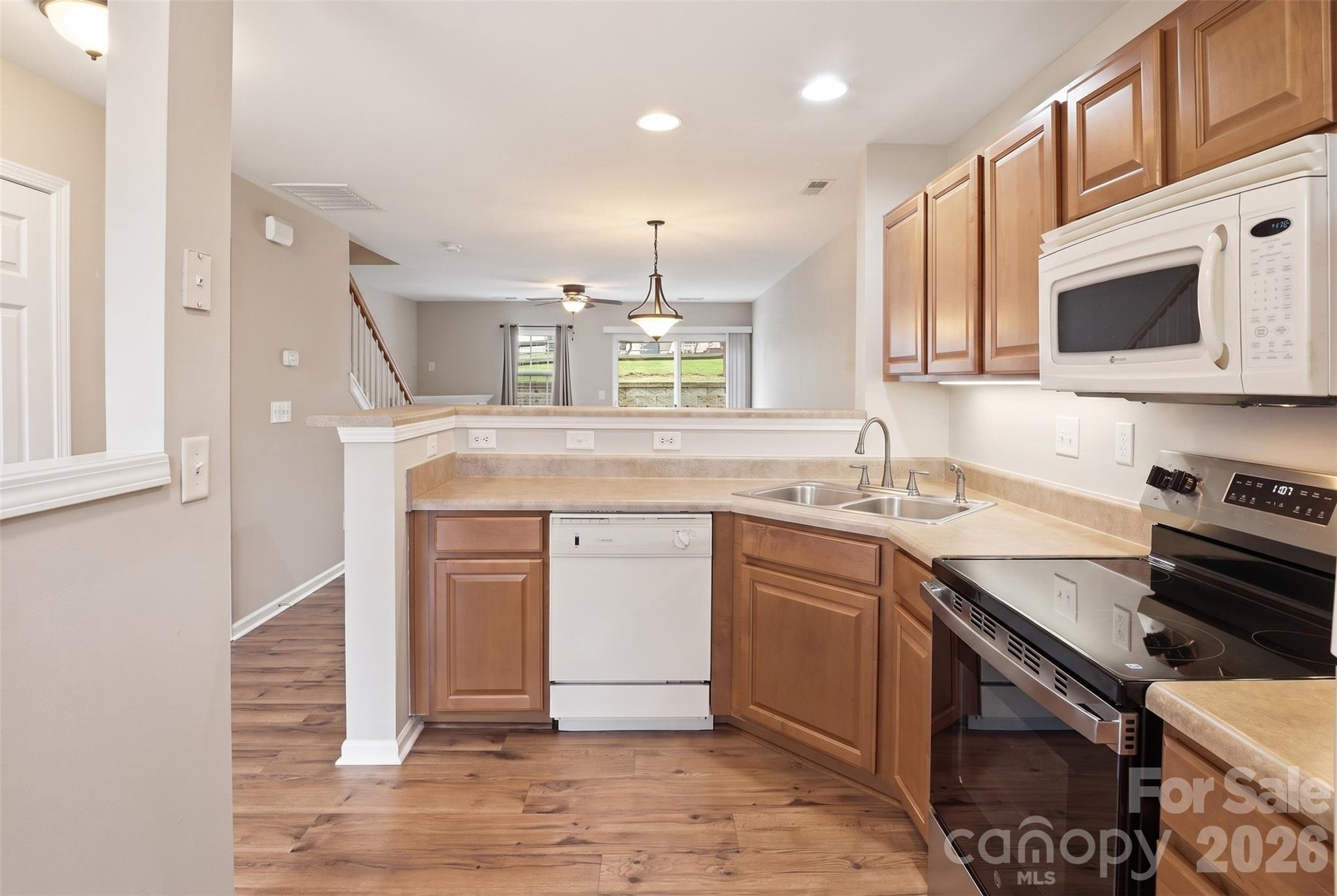 5th image of 774 Rock Lake Gln, Fort Mill, SC 29715 | MLS# 4407080