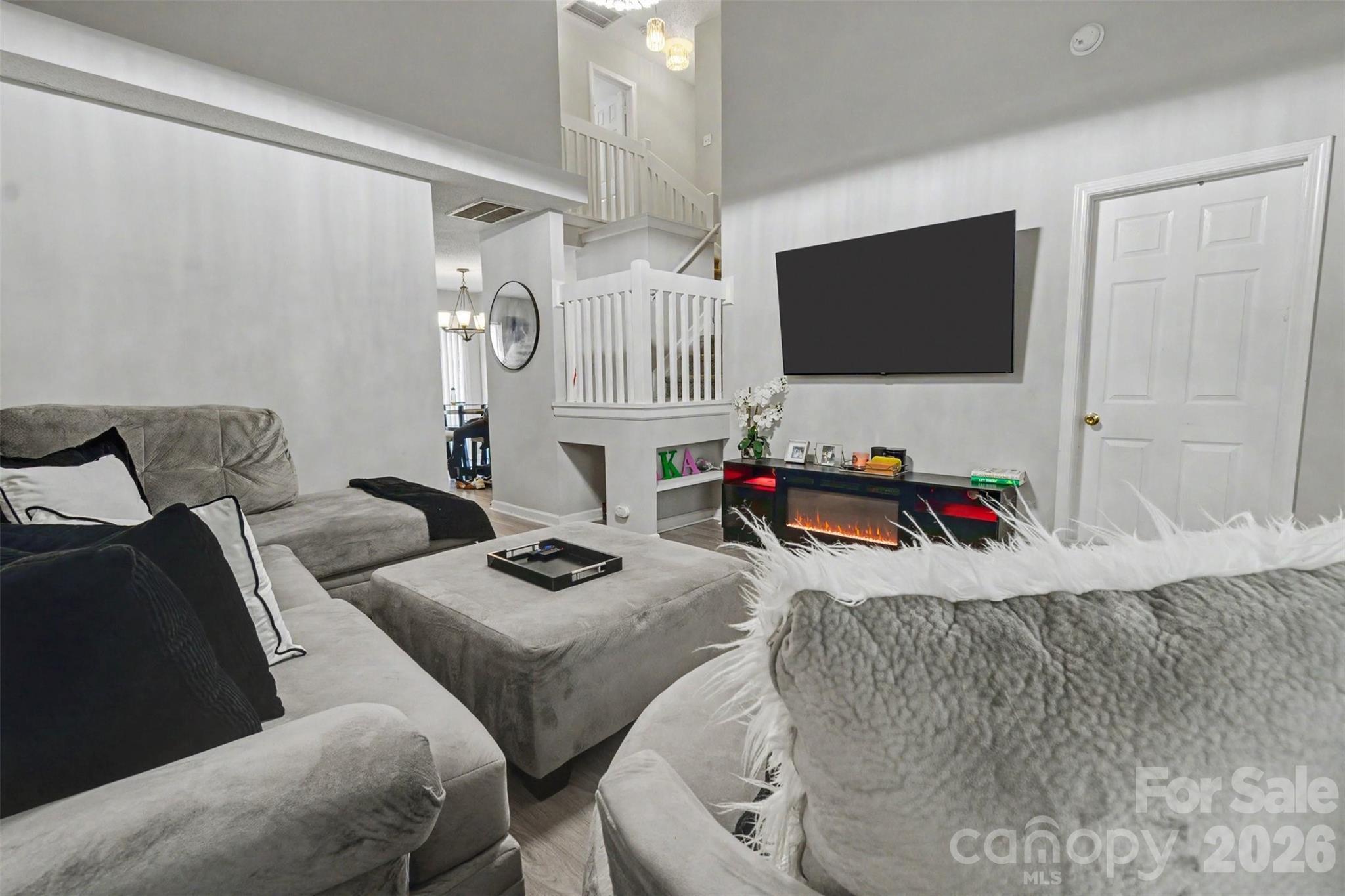4th image of 5845 Cougar Ln, Charlotte, NC 28269 | MLS# 4407101