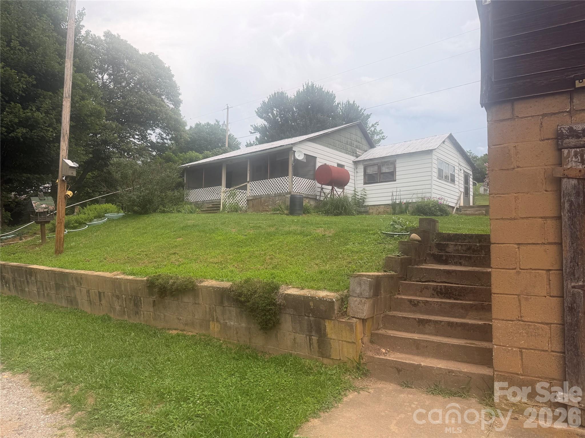 1st image of 1920 Thickety Rd, Clyde, NC 28721 | MLS# 4407319
