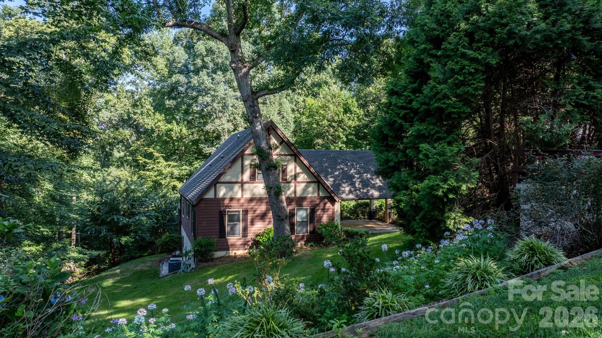 2nd image of 5562 Clearlake Dr, Hickory, NC 28601 | MLS# 4407359
