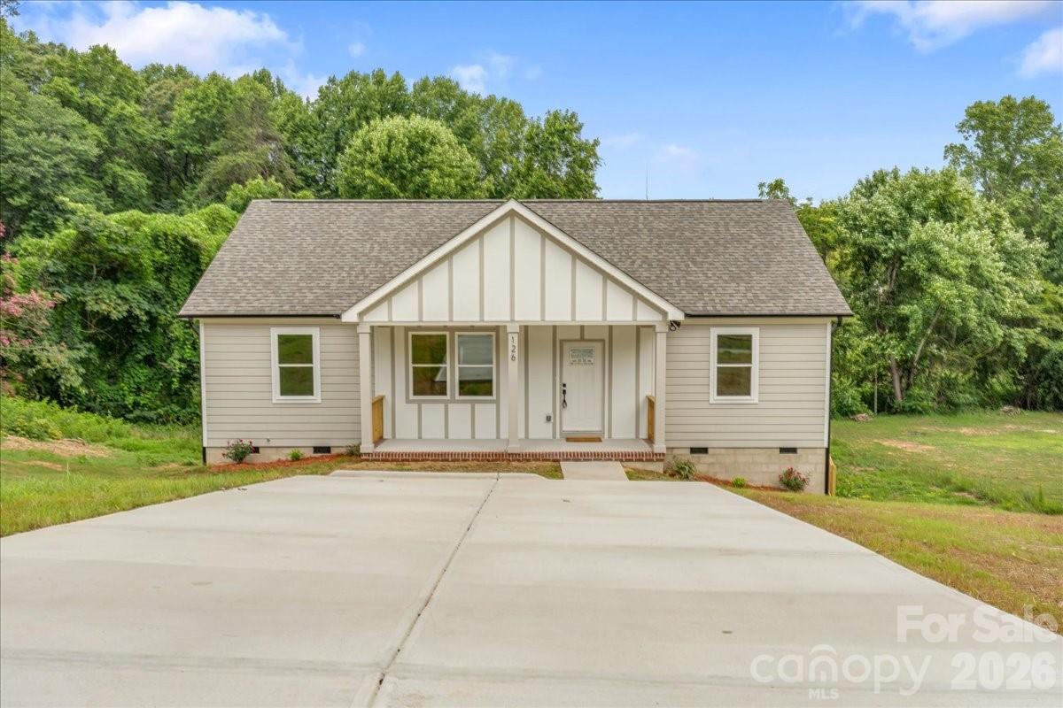 2nd image of 126 Aspen St, Yadkinville, NC 27055 | MLS# 4407377