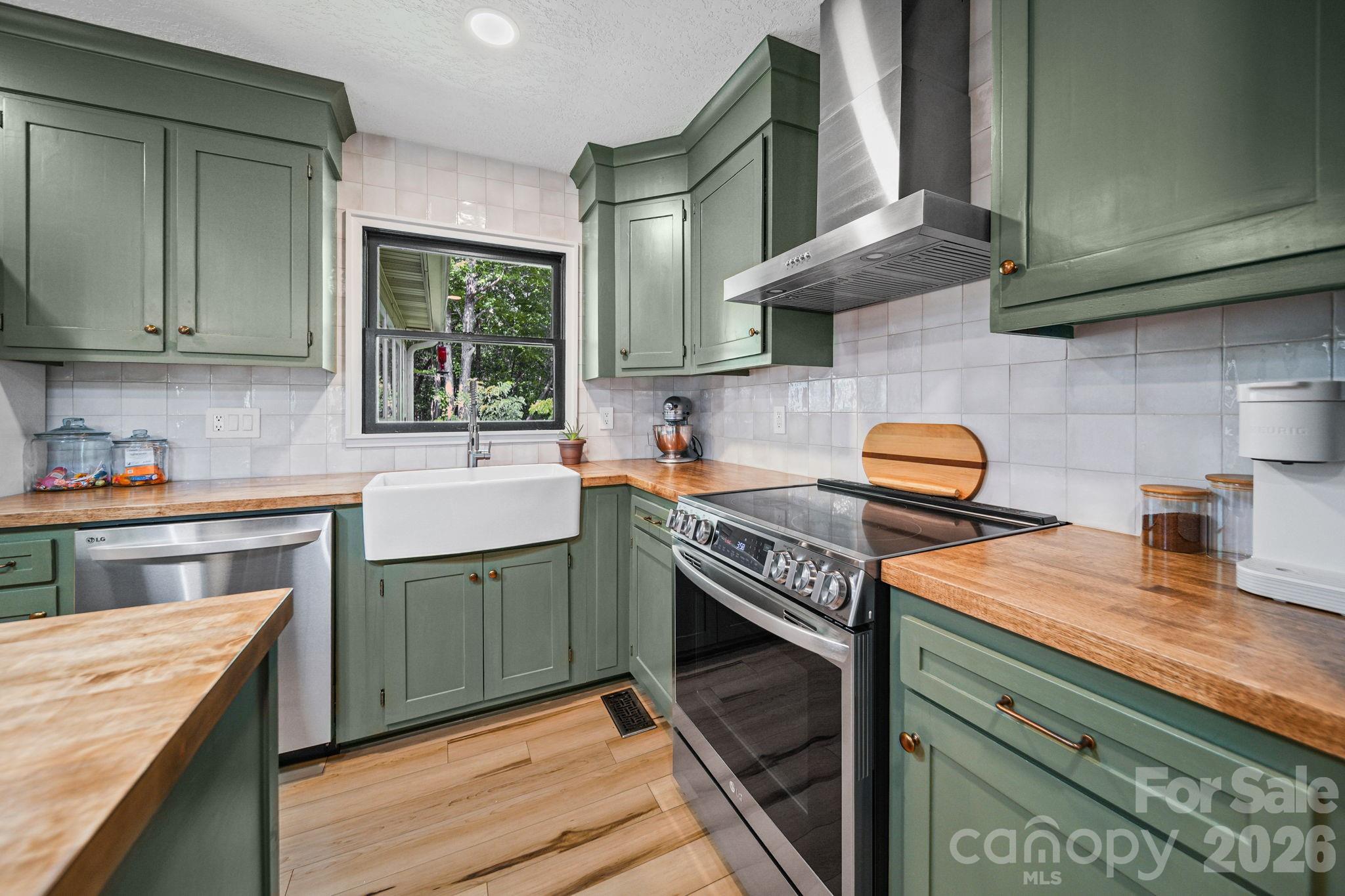 5th image of 6643 Wards Gap Rd, Casar, NC 28020 | MLS# 4407498