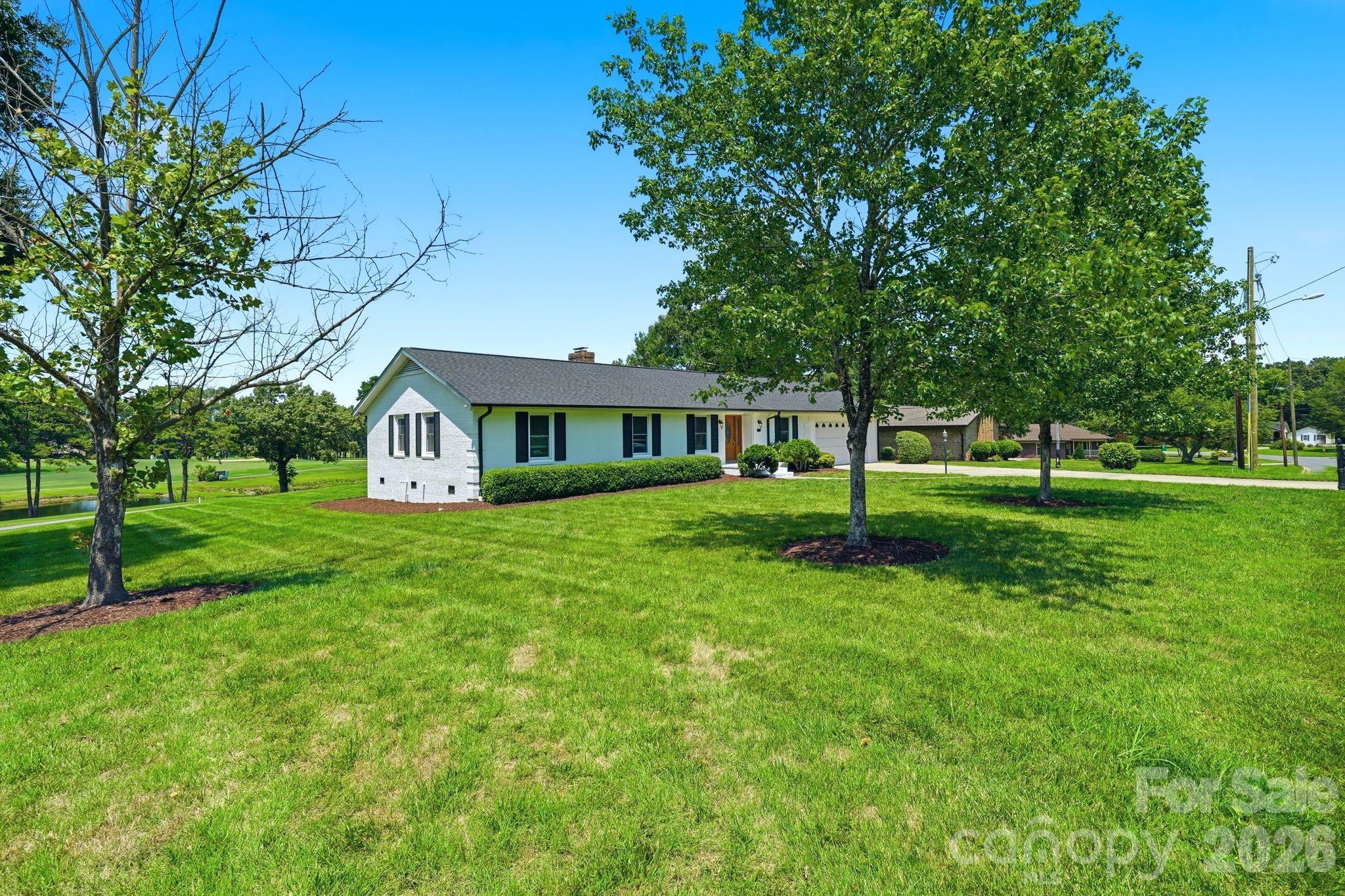 4th image of 1335 Stoneyridge Dr, Charlotte, NC 28214 | MLS# 4407877