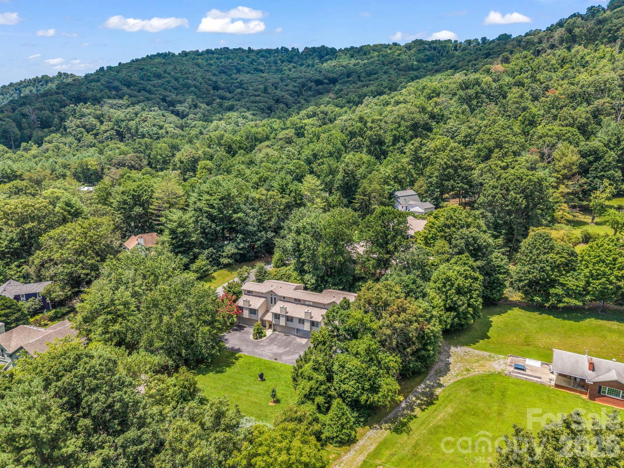 2nd image of 103 Shadowbrook Dr, Asheville, NC 28805 | MLS# 4407884