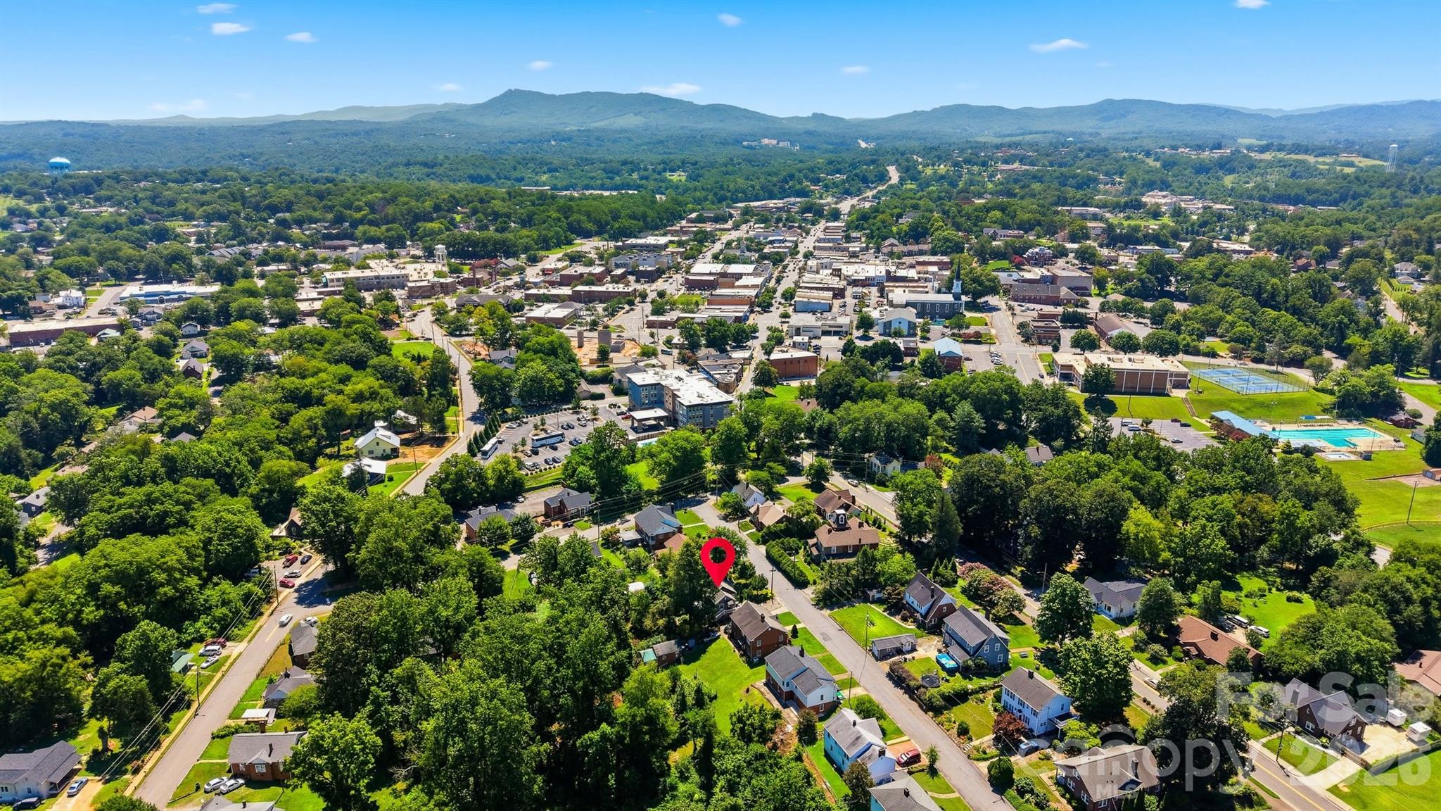 33rd image of 104 Jefferson St, Morganton, NC 28655 | MLS# 4408057