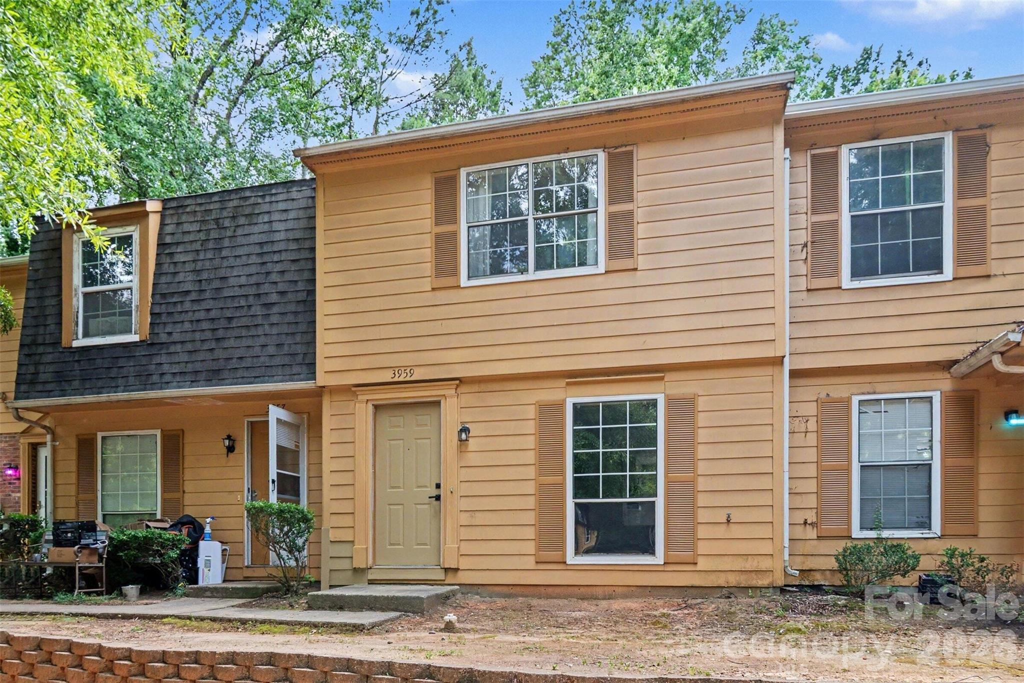 image of 3959 Briarhill Dr, Charlotte, NC 28215 | MLS# 4408109