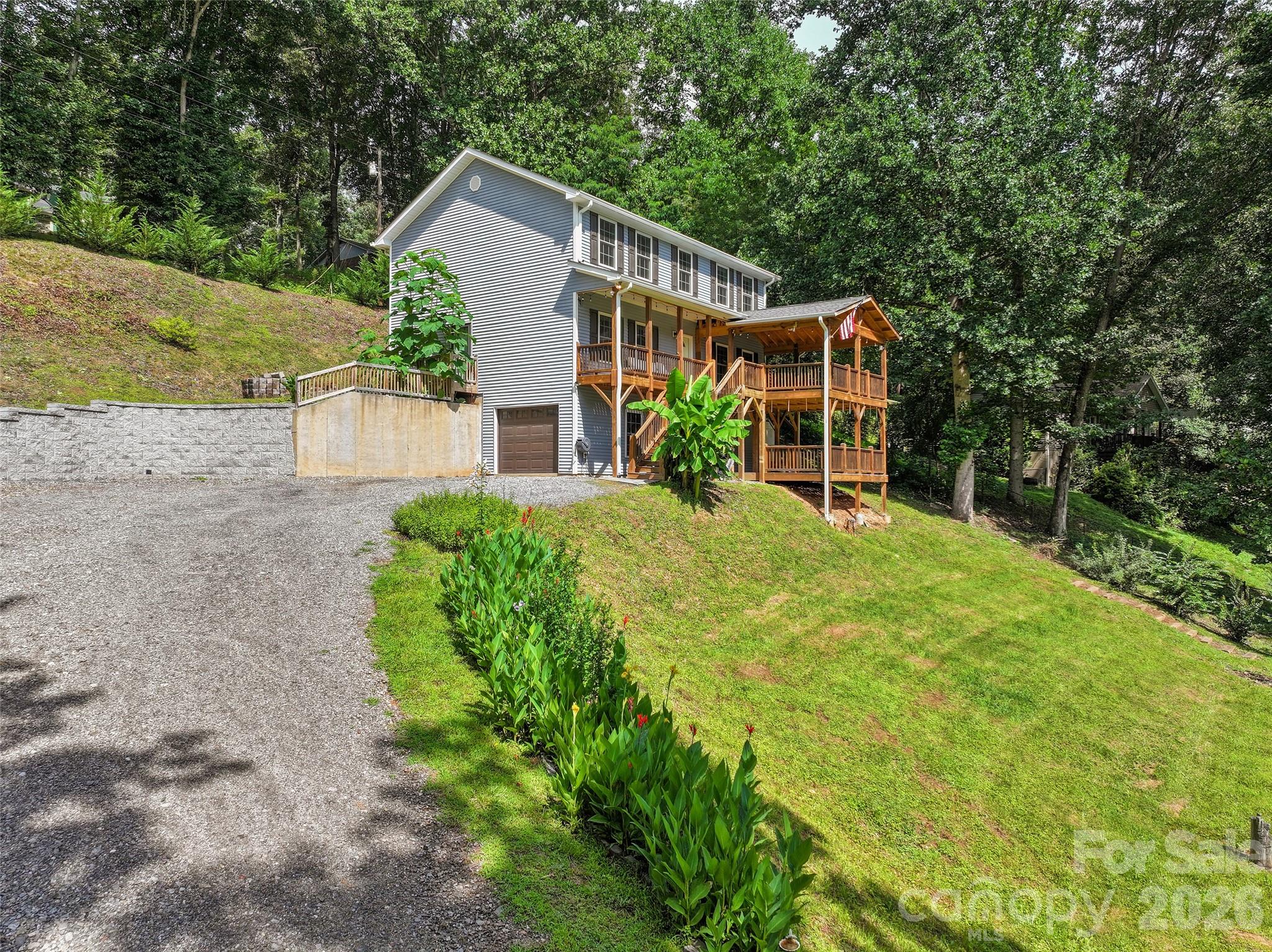 3rd image of 133 Shadow Oak Ln, Clyde, NC 28721 | MLS# 4408116
