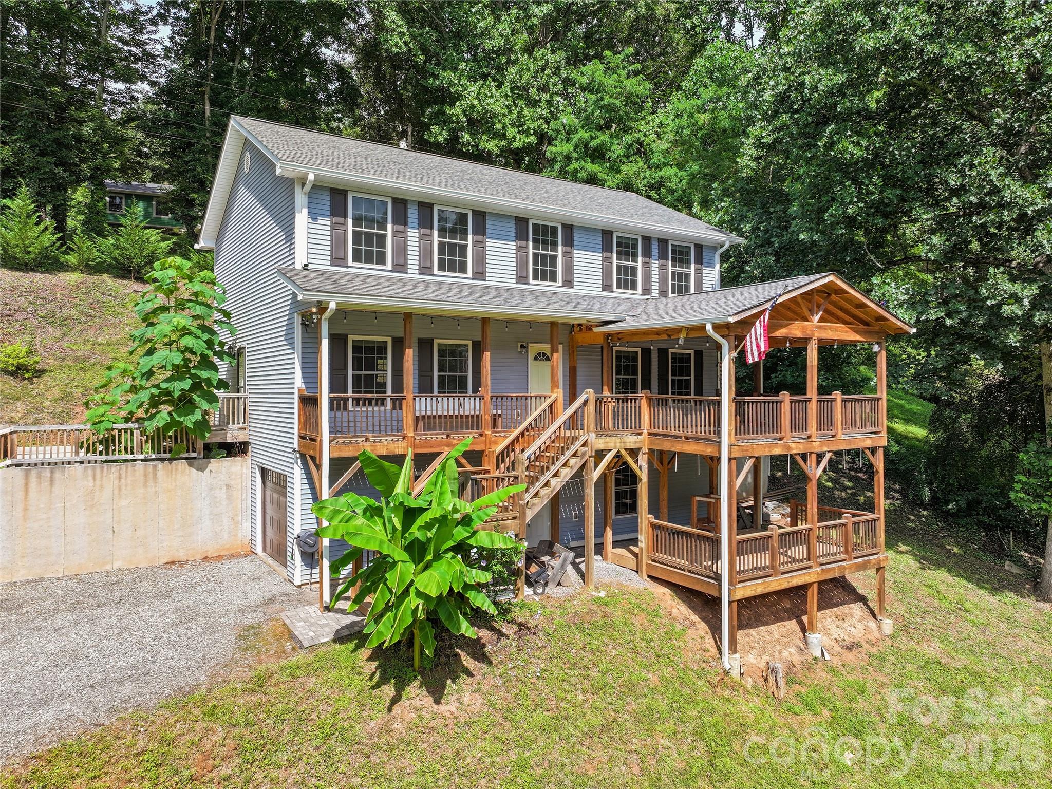 1st image of 133 Shadow Oak Ln, Clyde, NC 28721 | MLS# 4408116