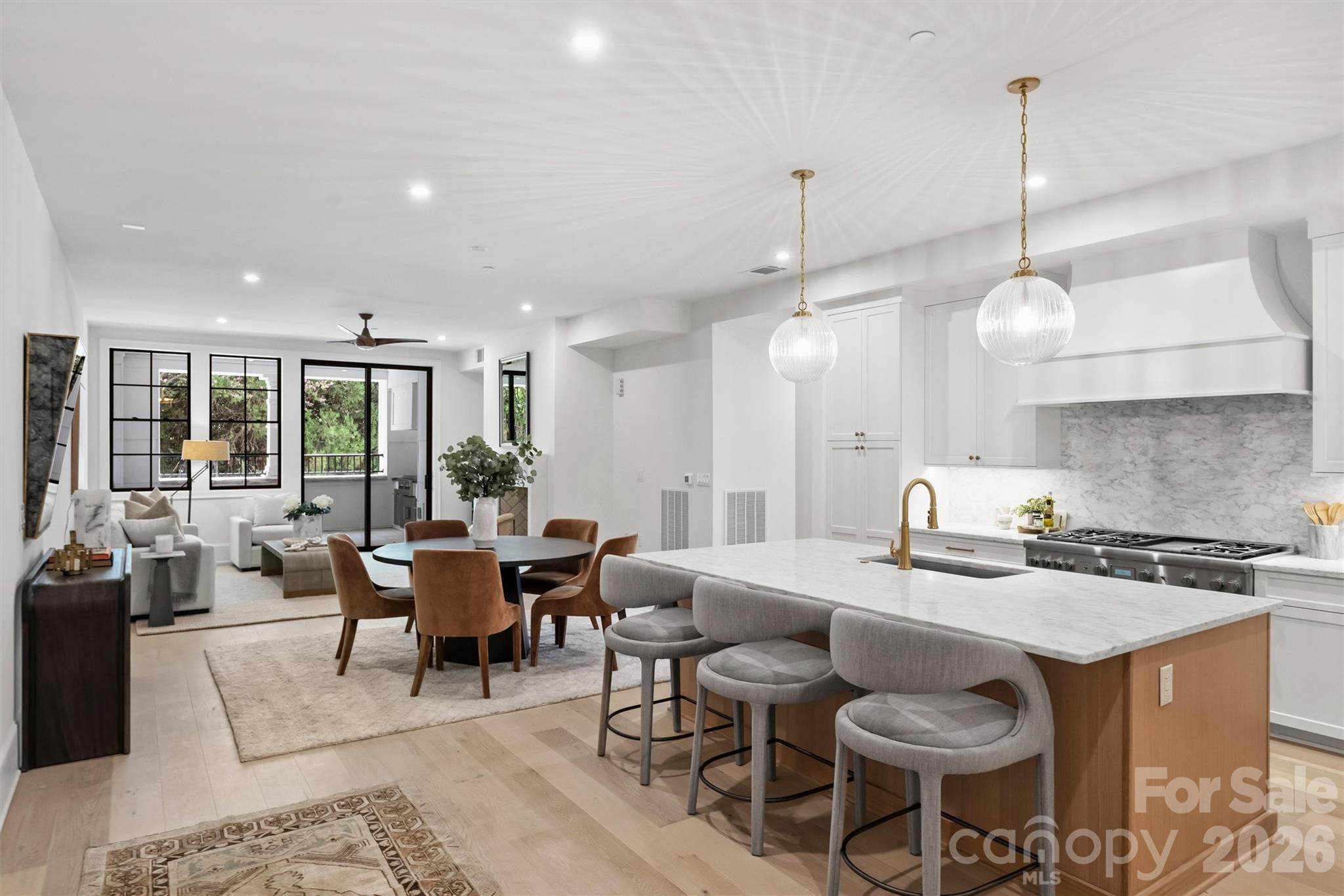 4th image of 409 Queens Rd #204, Charlotte, NC 28207 | MLS# 4408118