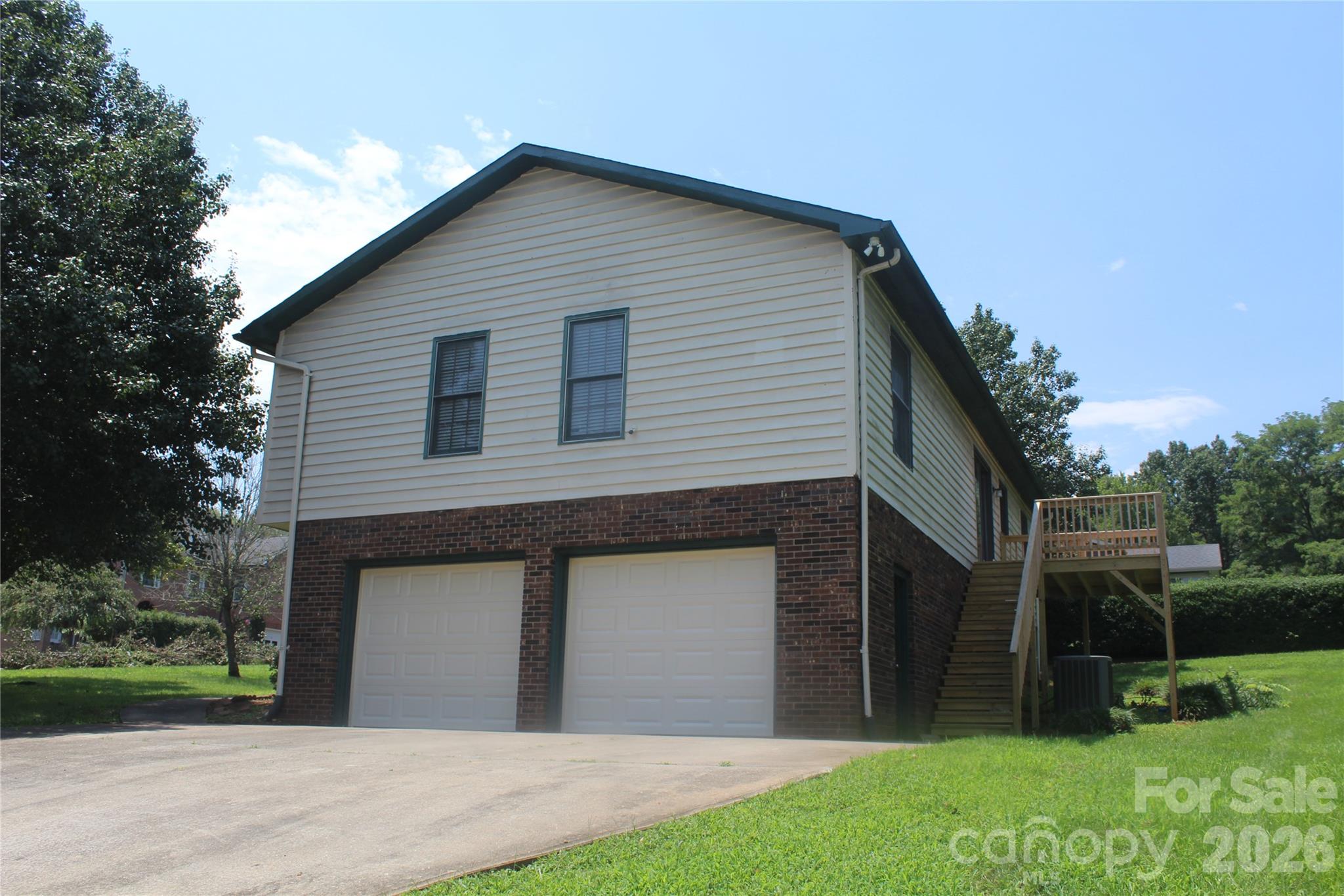 3rd image of 205 Inglewood Dr, Morganton, NC 28655 | MLS# 4408231