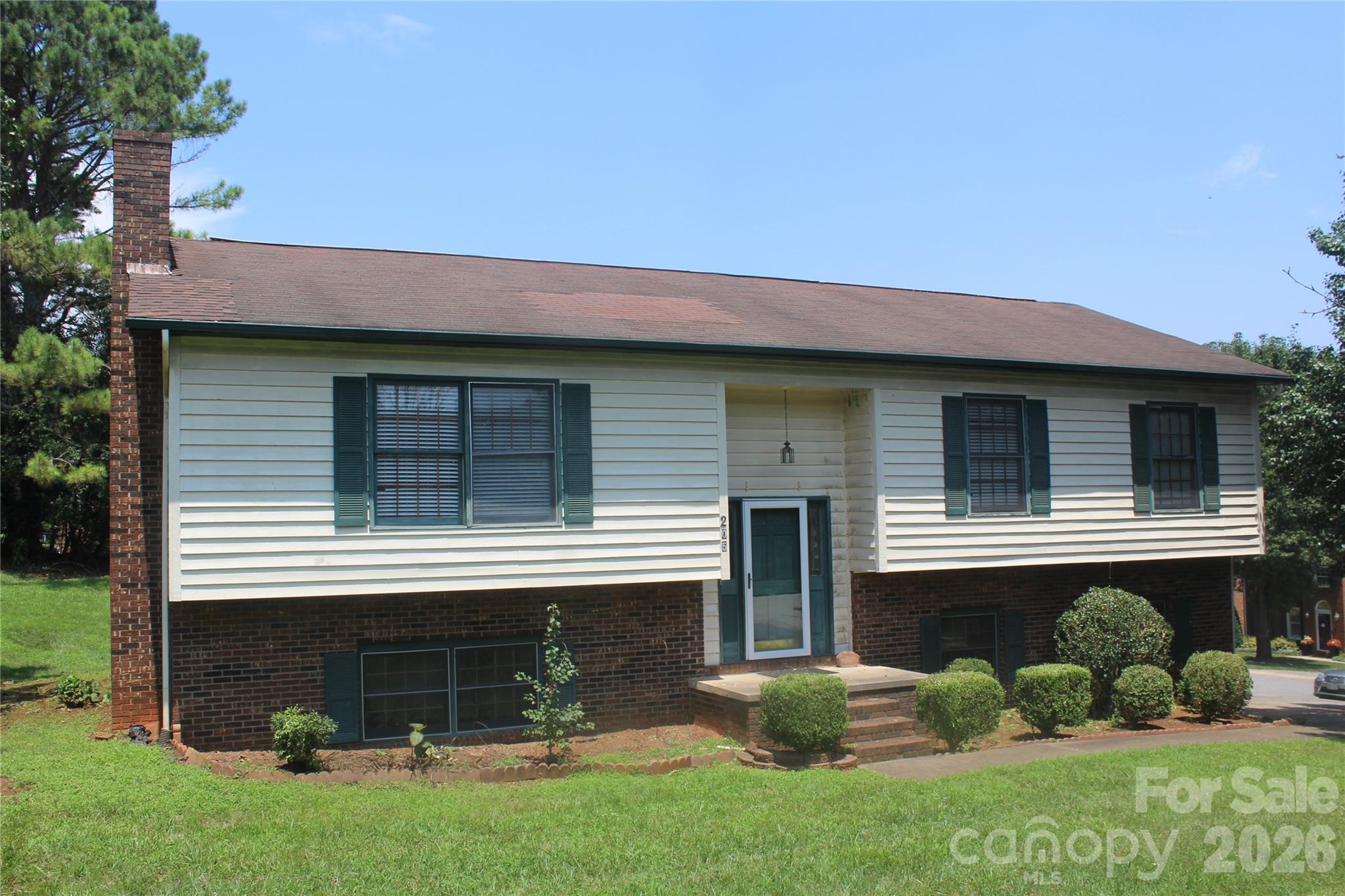 1st image of 205 Inglewood Dr, Morganton, NC 28655 | MLS# 4408231