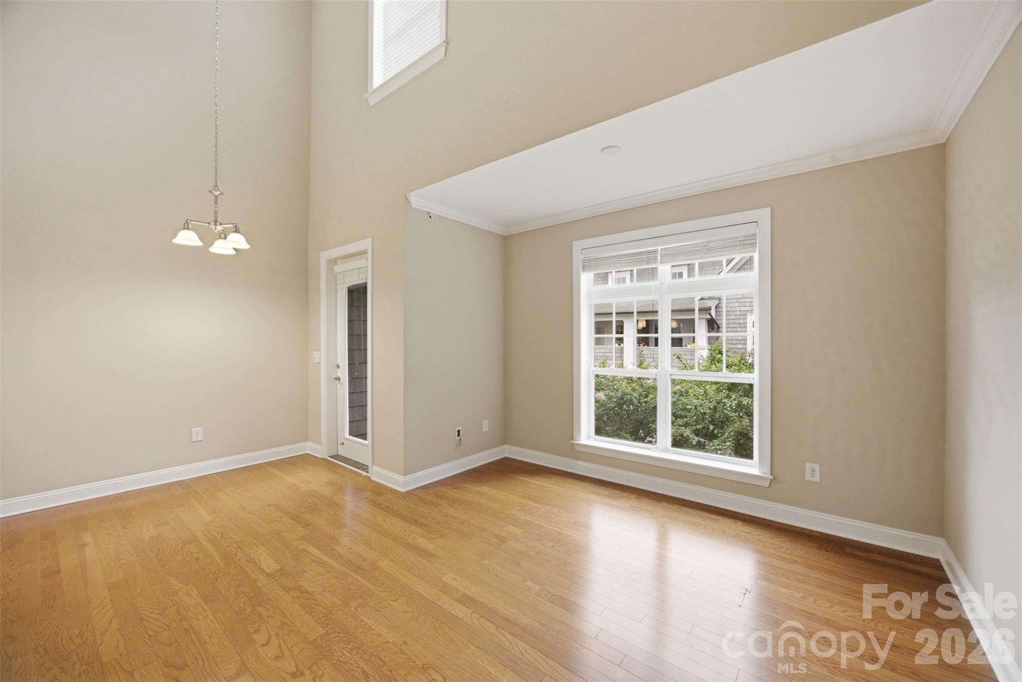 5th image of 301 E Tremont Ave, Charlotte, NC 28203