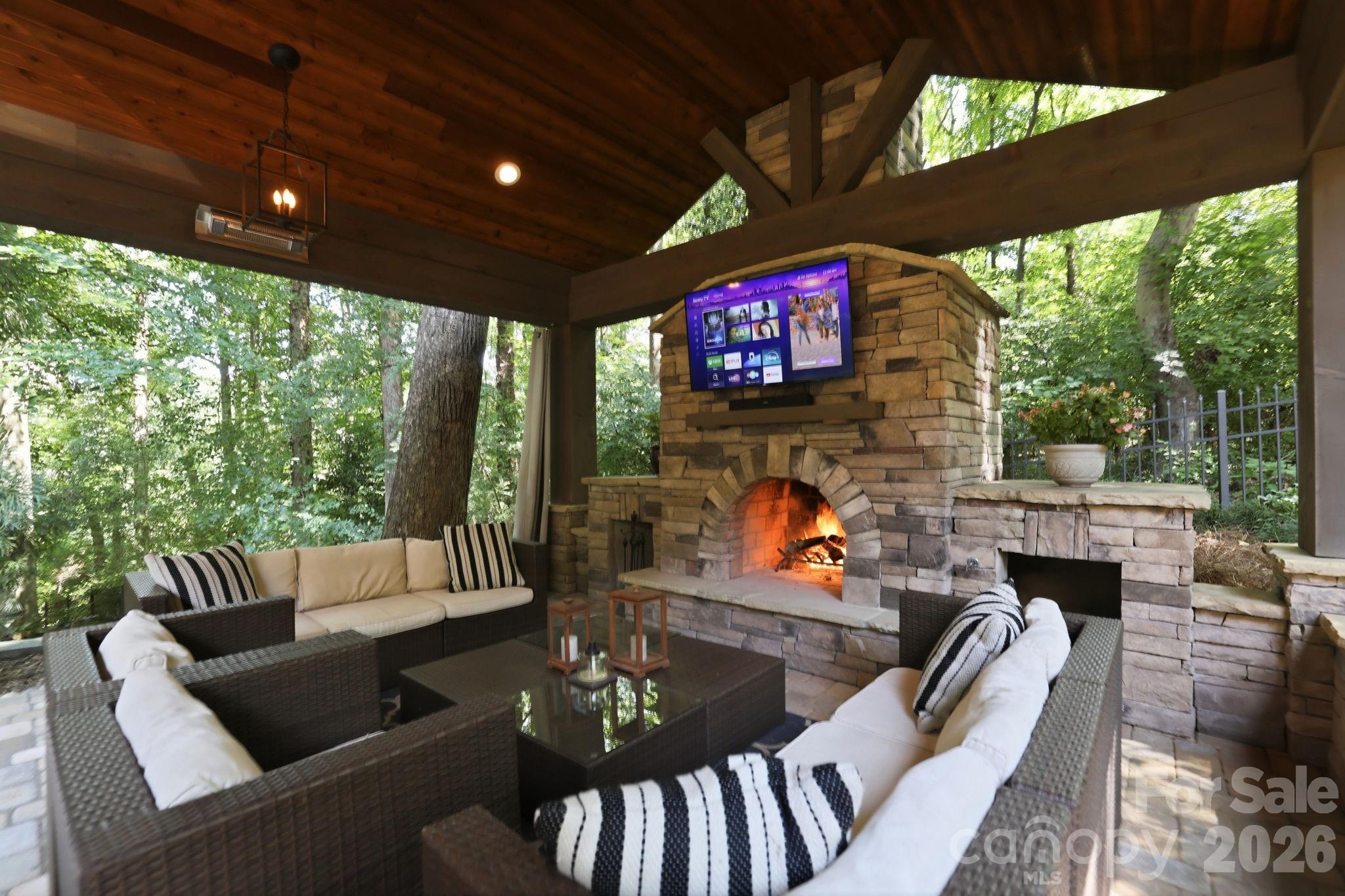 5th image of 1817 Asbury Hall Ct, Charlotte, NC 28209 | MLS# 4408359