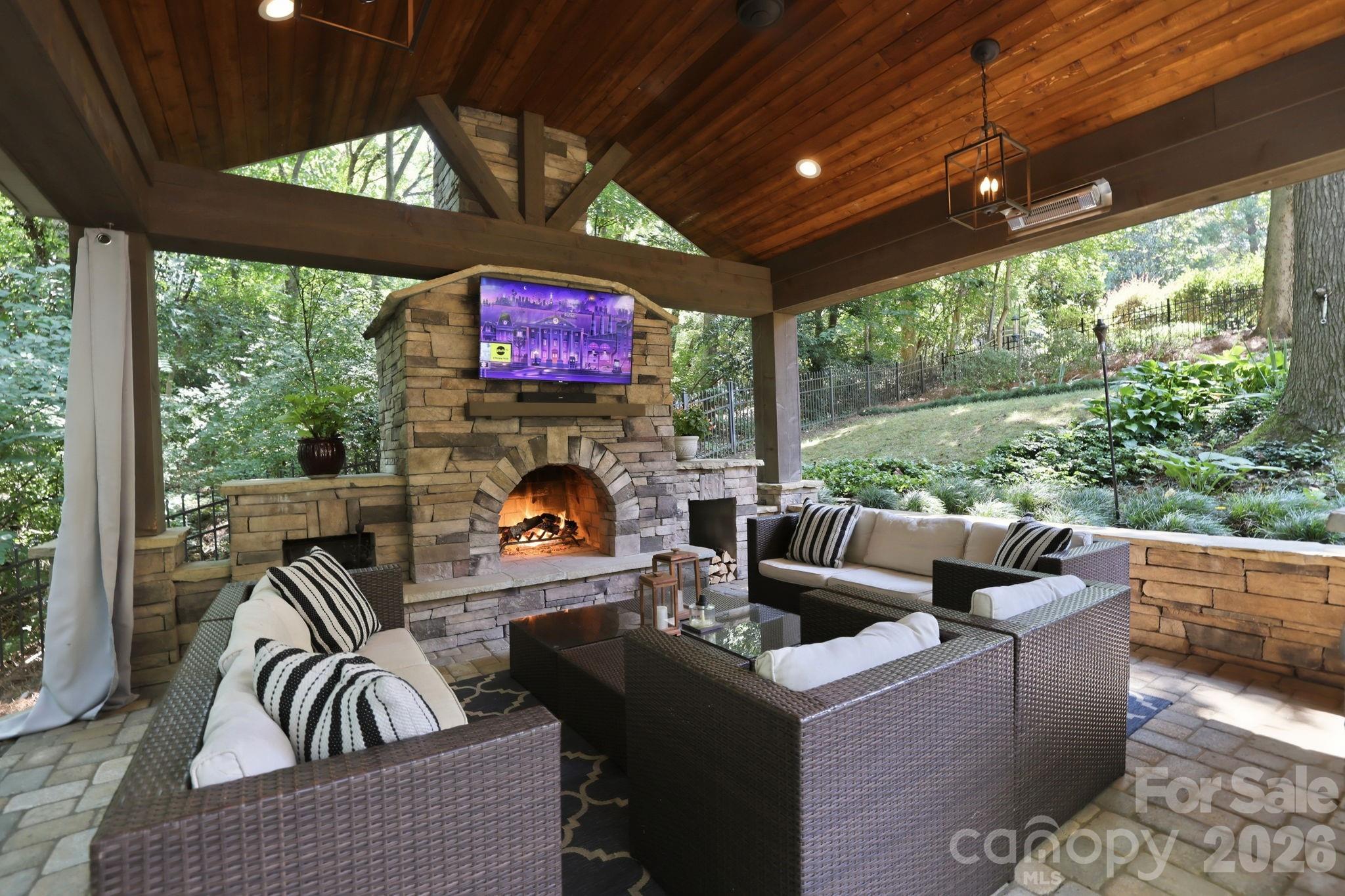 4th image of 1817 Asbury Hall Ct, Charlotte, NC 28209 | MLS# 4408359