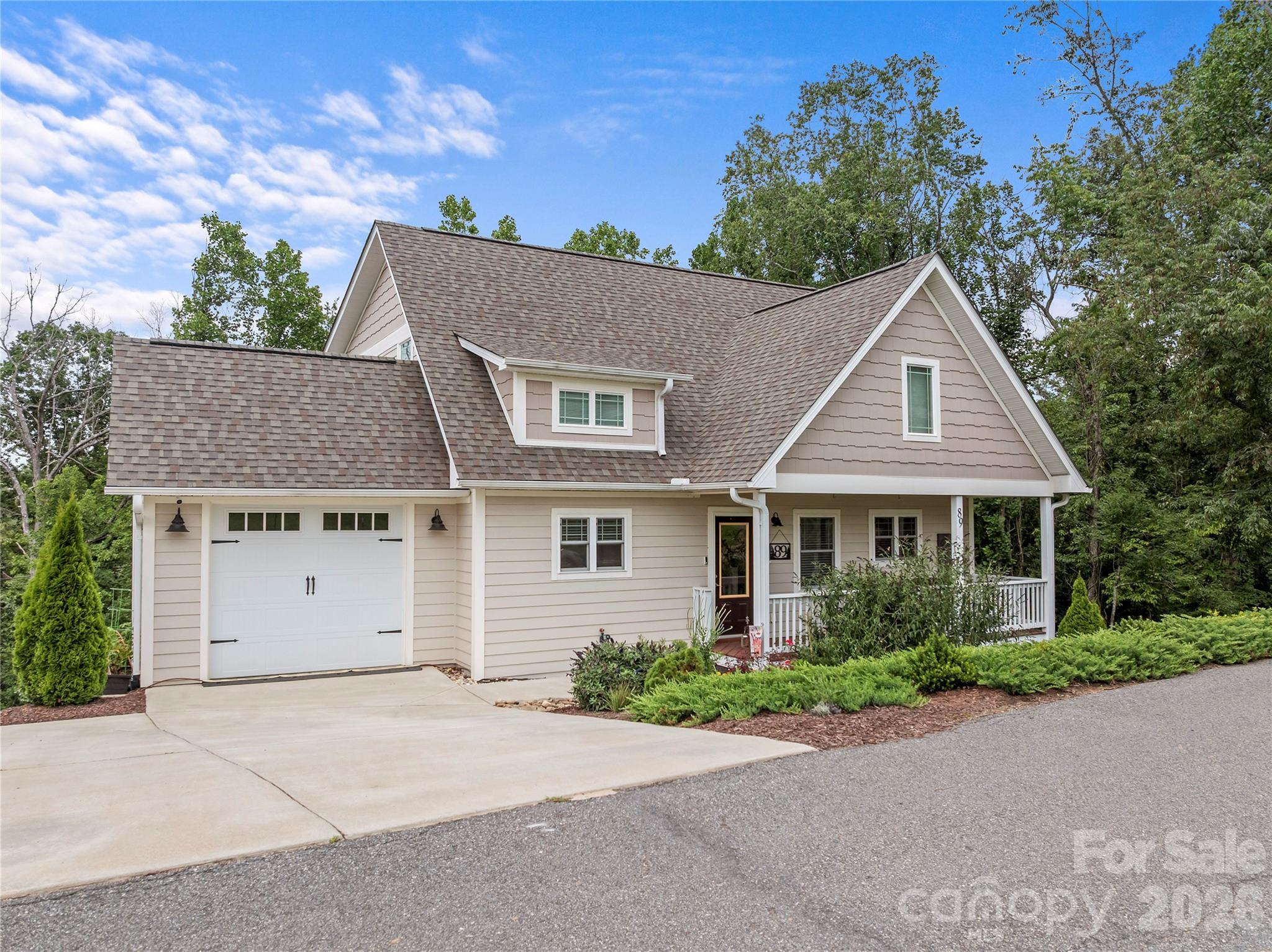 2nd image of 89 Greenwood Fields Dr, Asheville, NC 28804 | MLS# 4408441