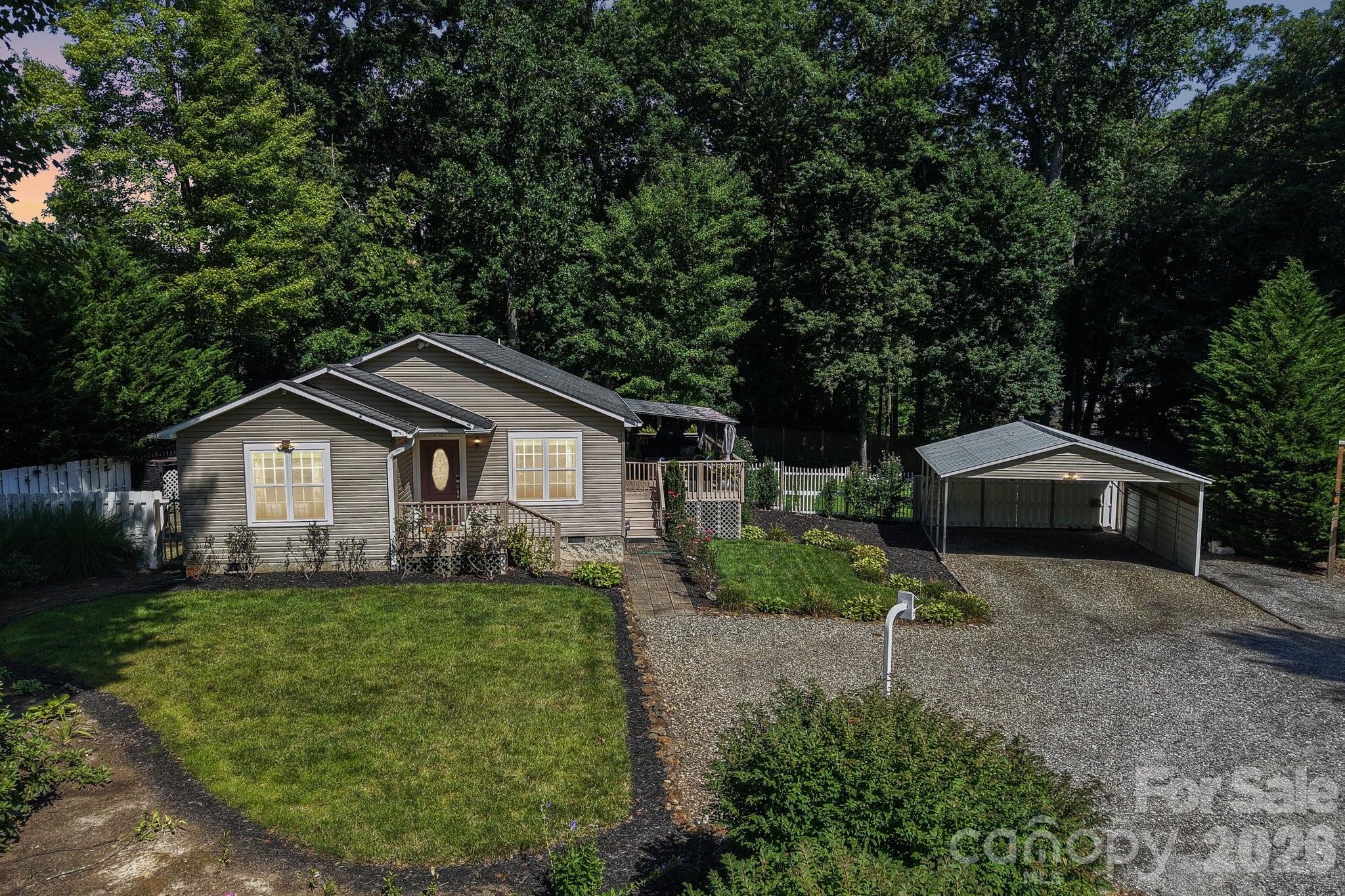 1st image of 932 Monte Vista Rd, Candler, NC 28715 | MLS# 4408445