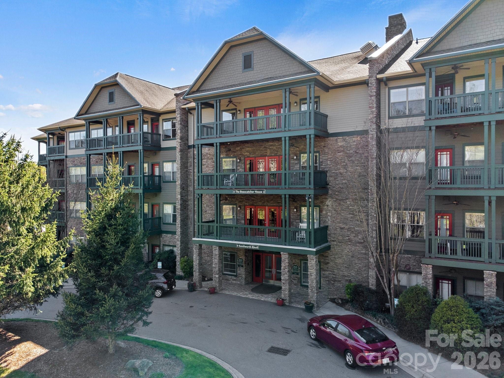 1st image of 9 Kenilworth Knl #207, Asheville, NC 28805 | MLS# 4408475