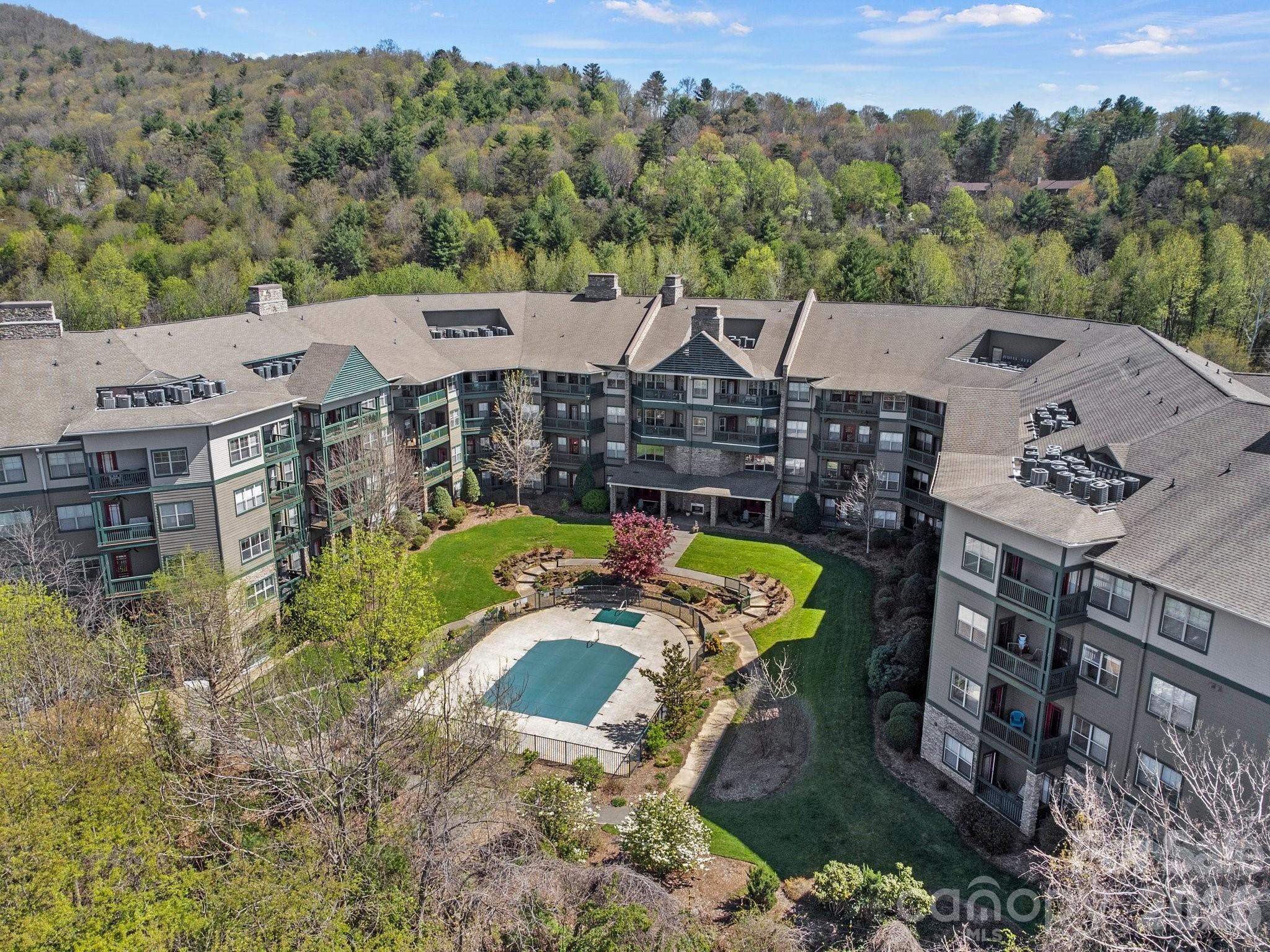 3rd image of 9 Kenilworth Knl #207, Asheville, NC 28805 | MLS# 4408475