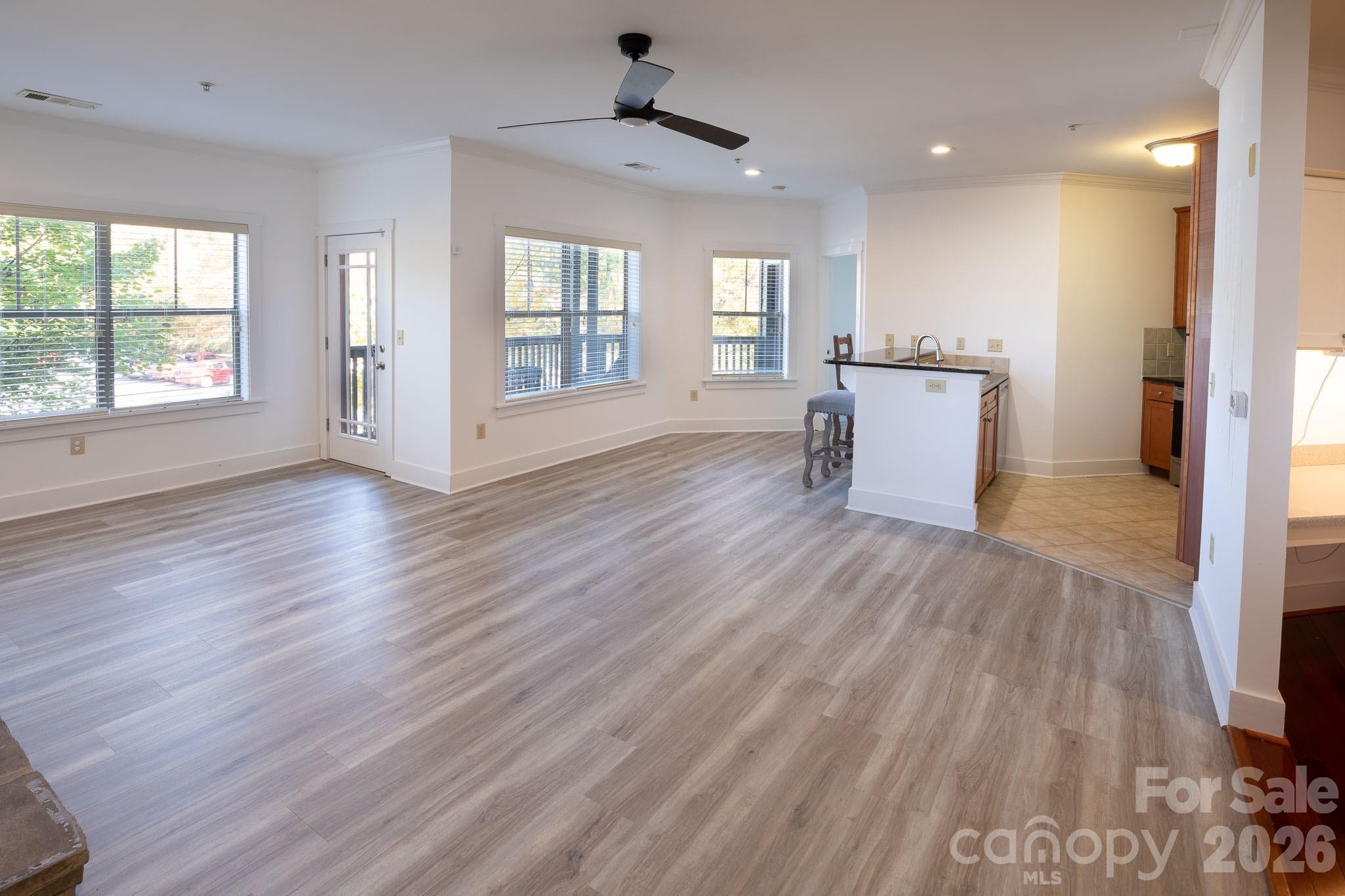 5th image of 9 Kenilworth Knl #207, Asheville, NC 28805 | MLS# 4408475