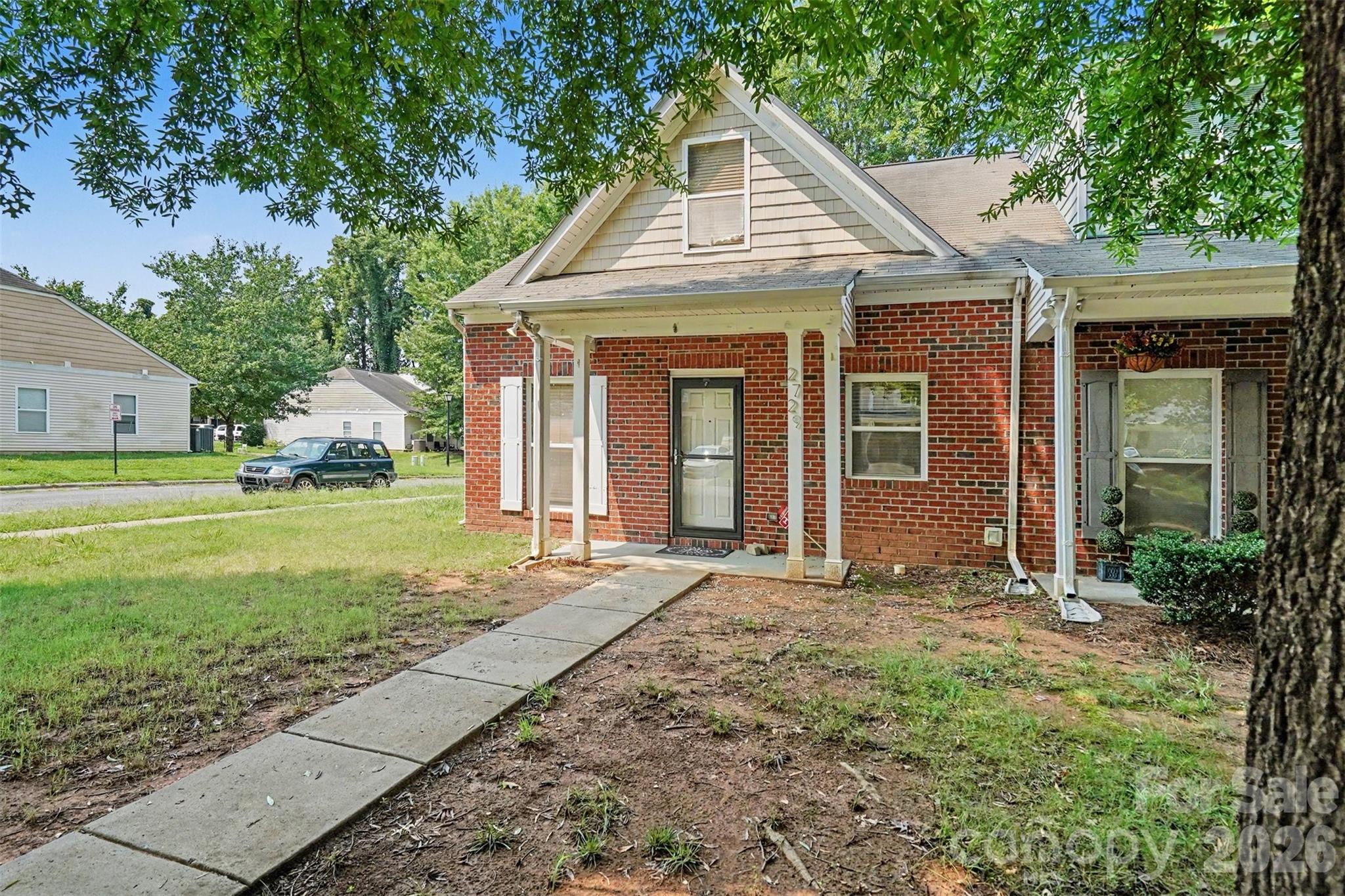 3rd image of 2729 Meadow Knoll Dr, Charlotte, NC 28269 | MLS# 4408544