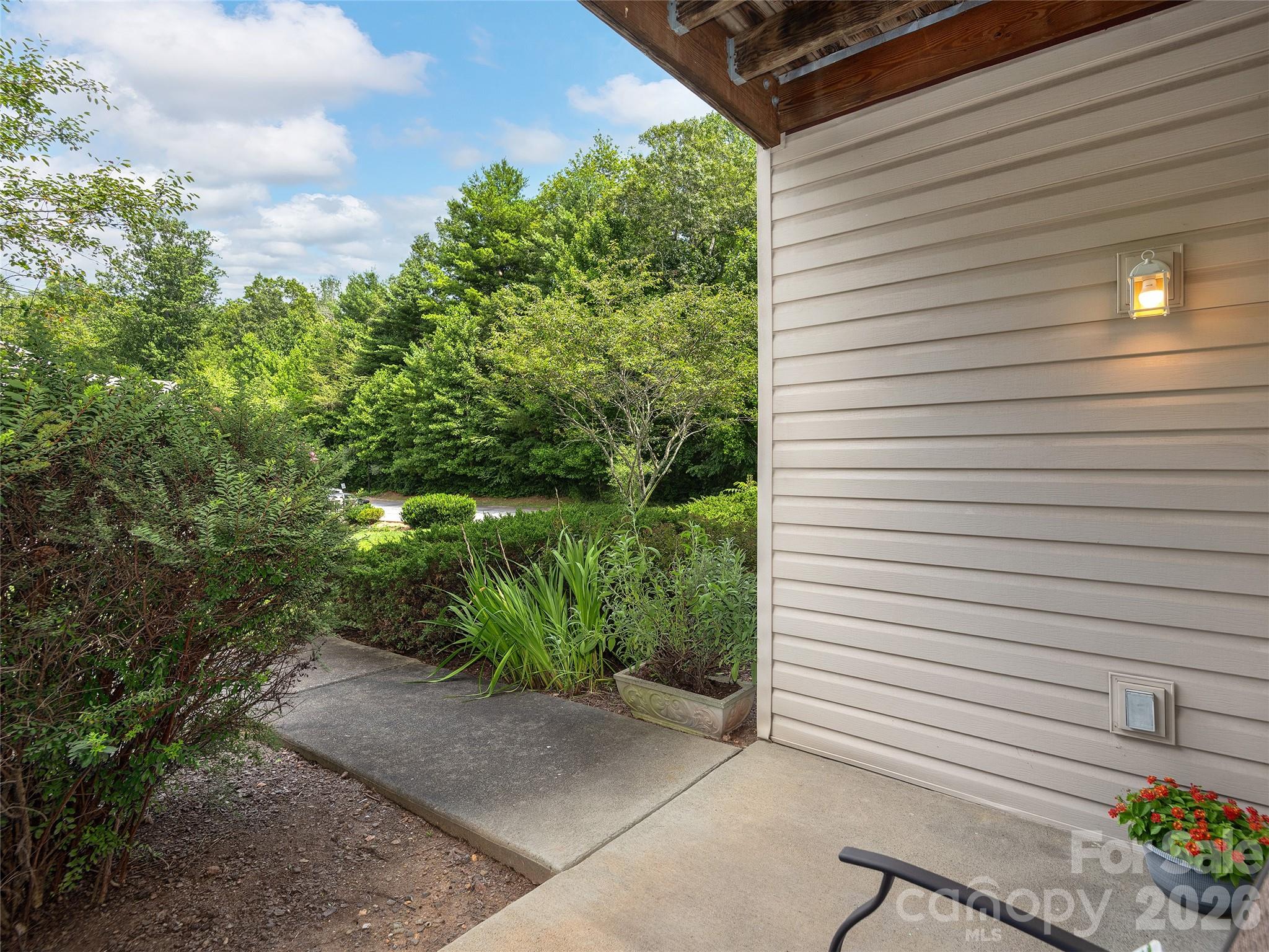 3rd image of 403 Carrington Pl, Arden, NC 28704 | MLS# 4408568