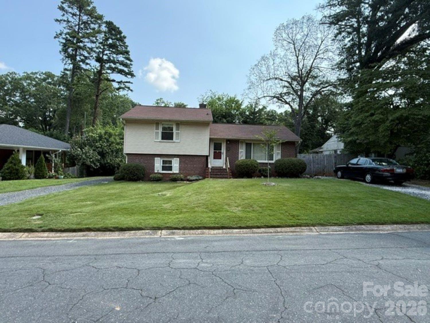 4th image of 5023 Furman Pl, Charlotte, NC 28210 | MLS# 4408597