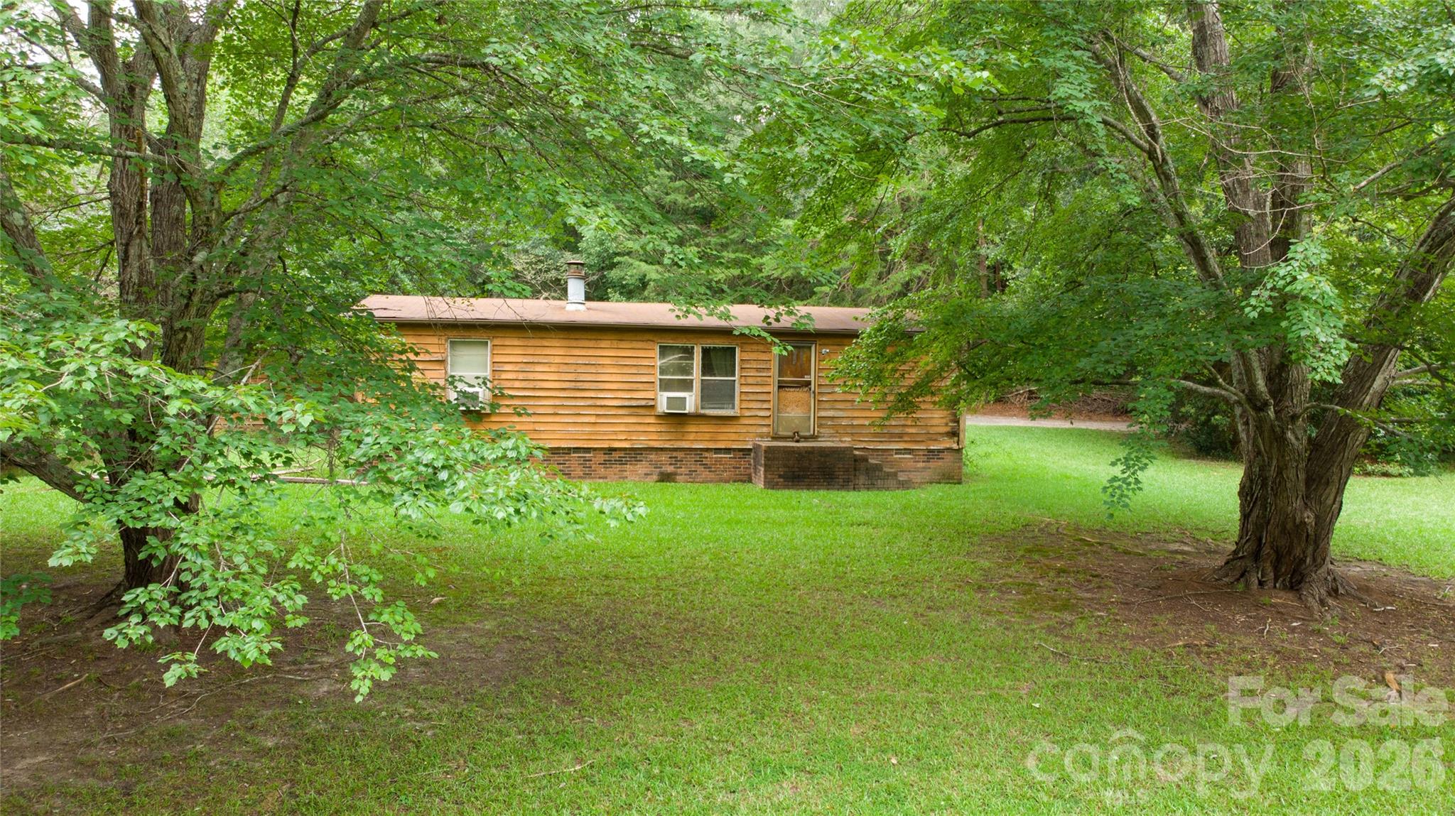 1st image of 1330 Rosehill Dr, Lincolnton, NC 28092 | MLS# 4408631