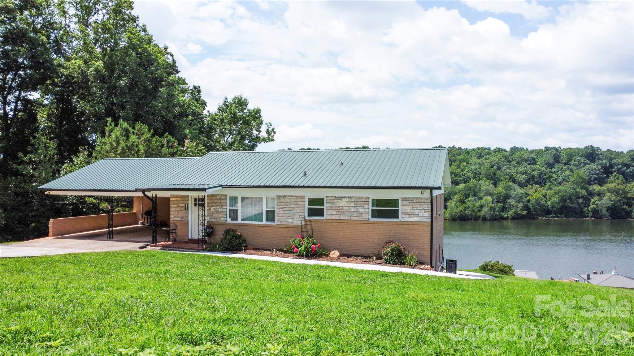 1st image of 4852 Midway Sand Rd, Hickory, NC 28601 | MLS# 4408754
