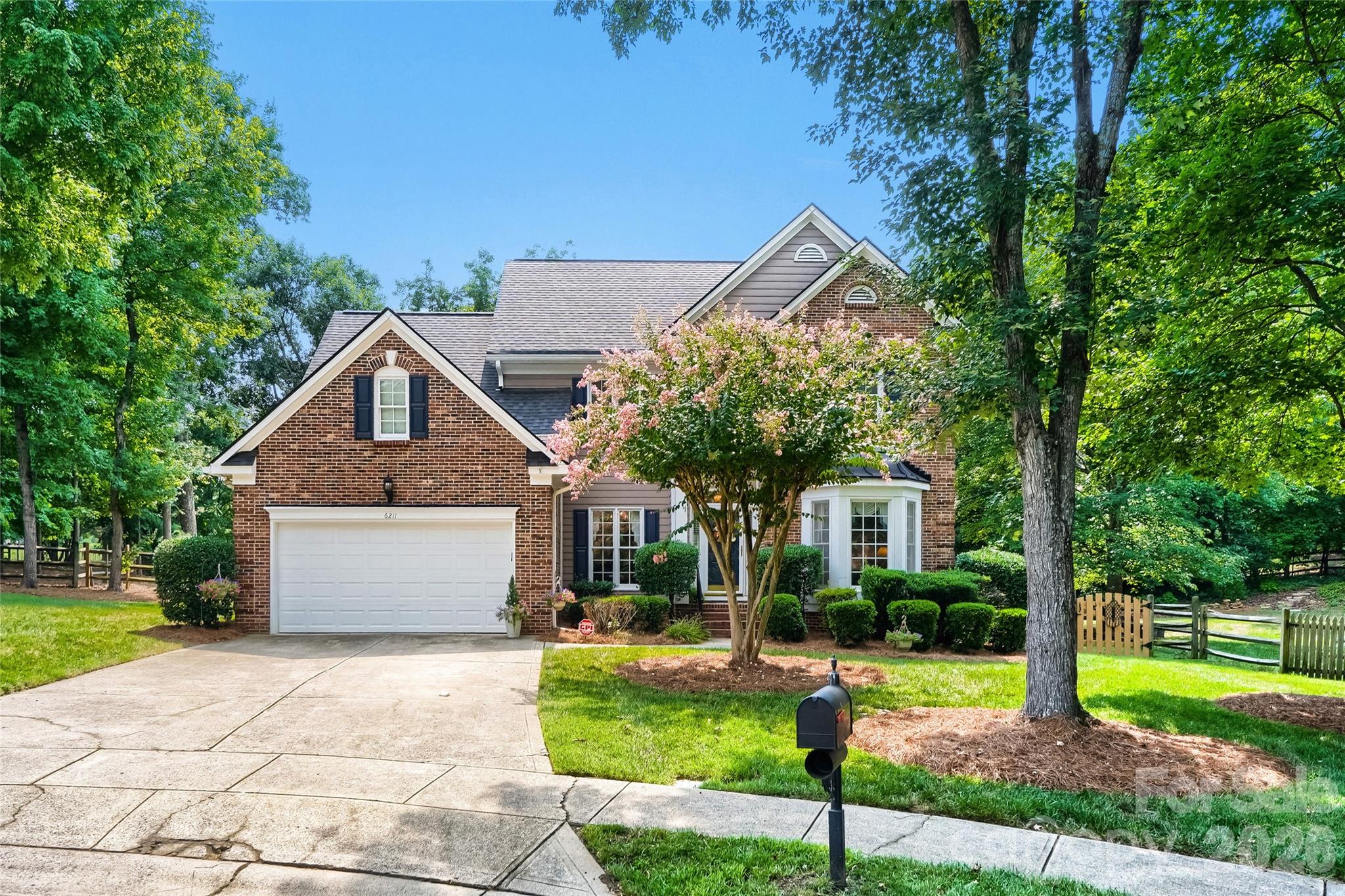 2nd image of 6211 Coleridge Ct, Charlotte, NC 28269 | MLS# 4408822