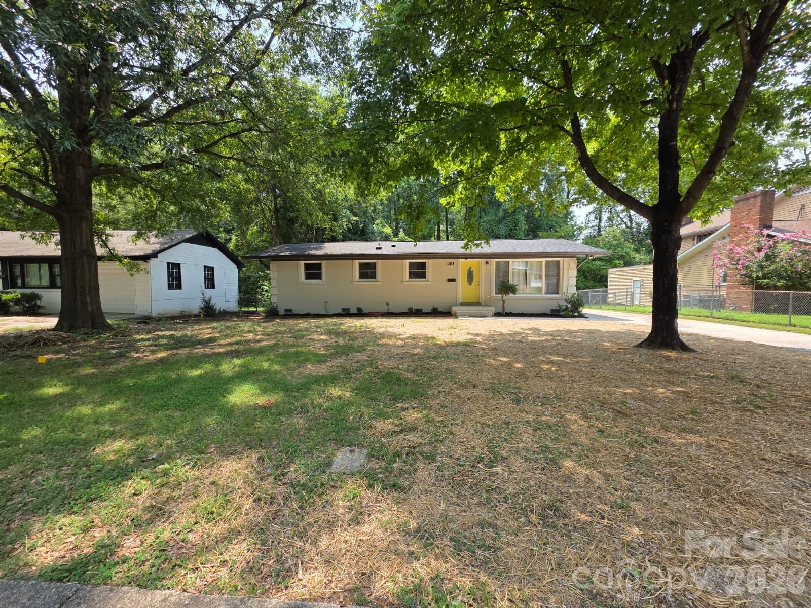 2nd image of 1501 Vancouver Dr, Charlotte, NC 28213 | MLS# 4408865