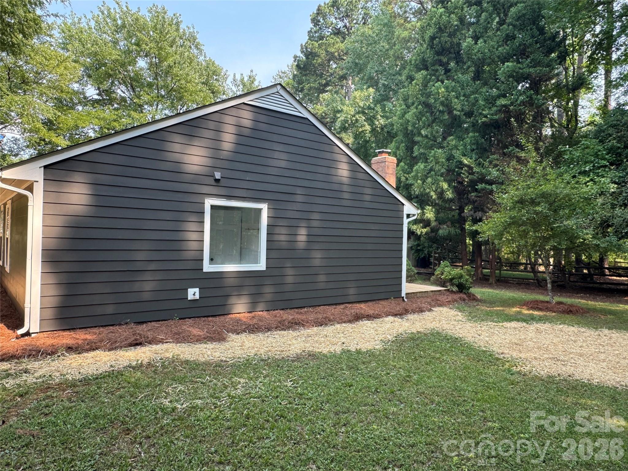 5th image of 15004 Yarmouth Rd, Charlotte, NC 28227 | MLS# 4408877